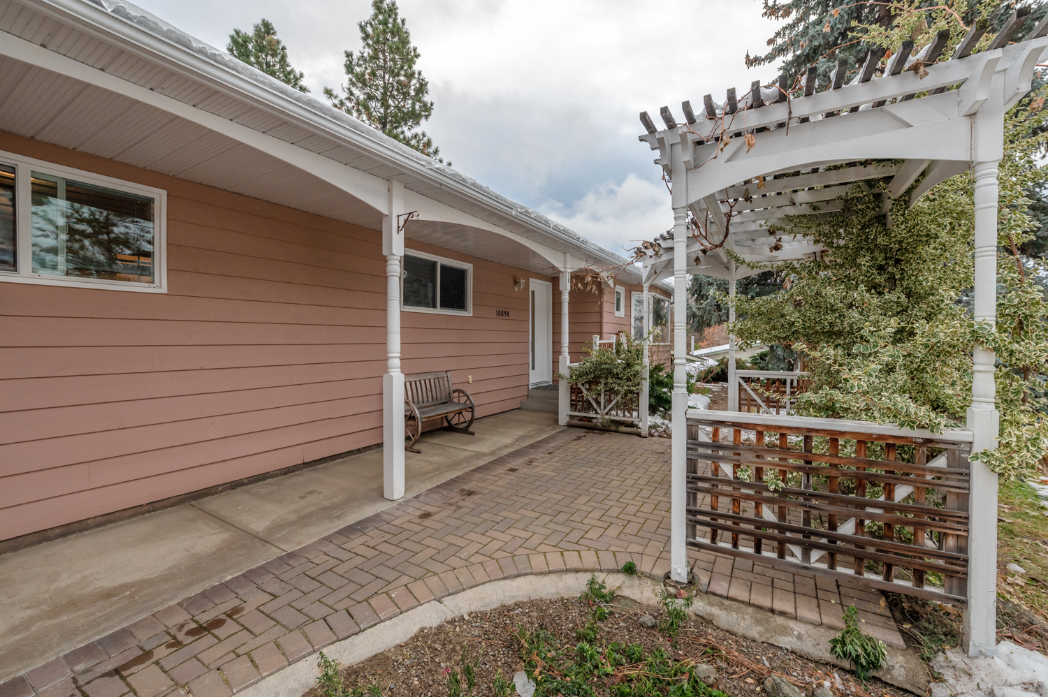 10838 Dunham Crescent Summerland V0H1Z2