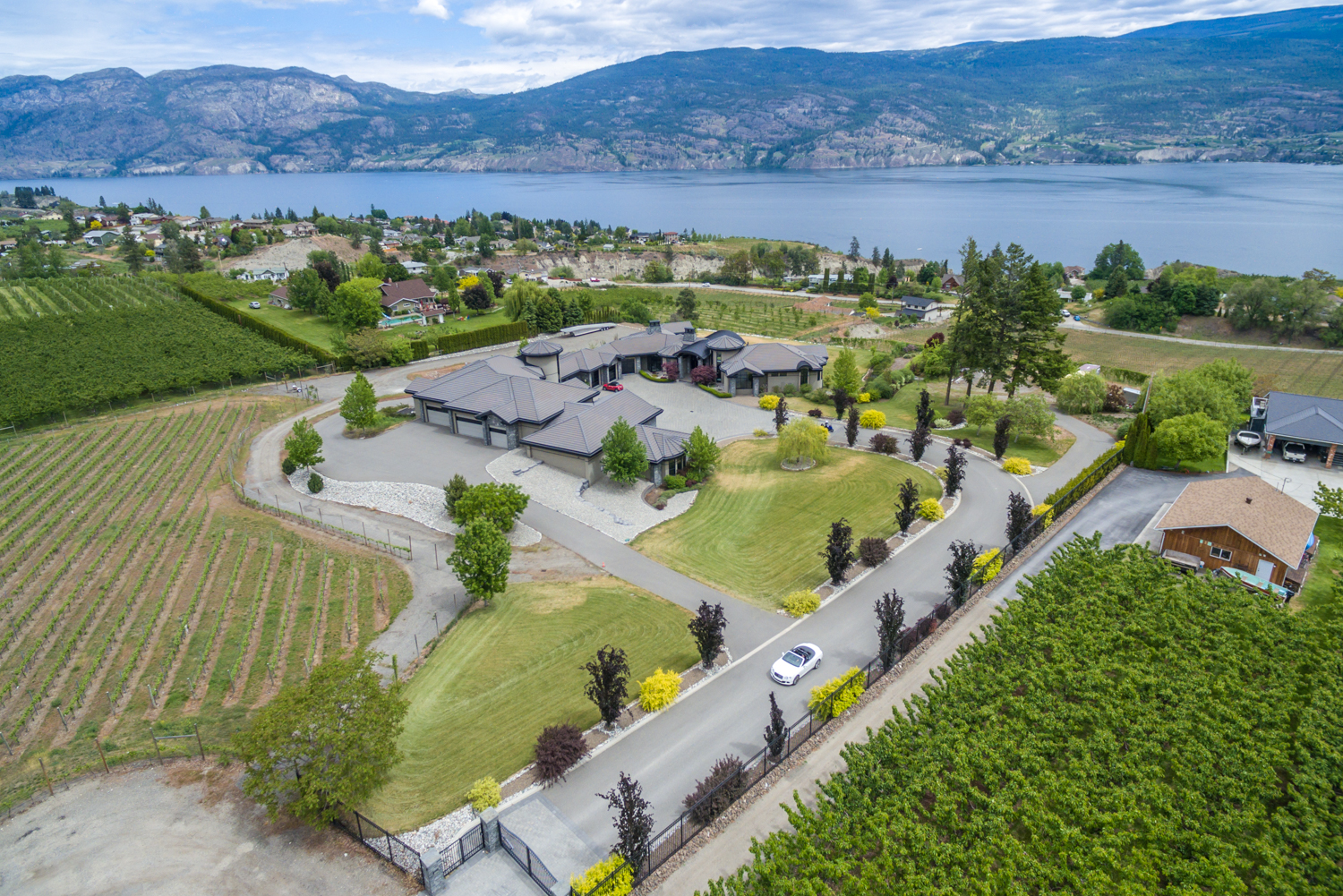 11815 Conway Crescent Summerland V0H 1Z7