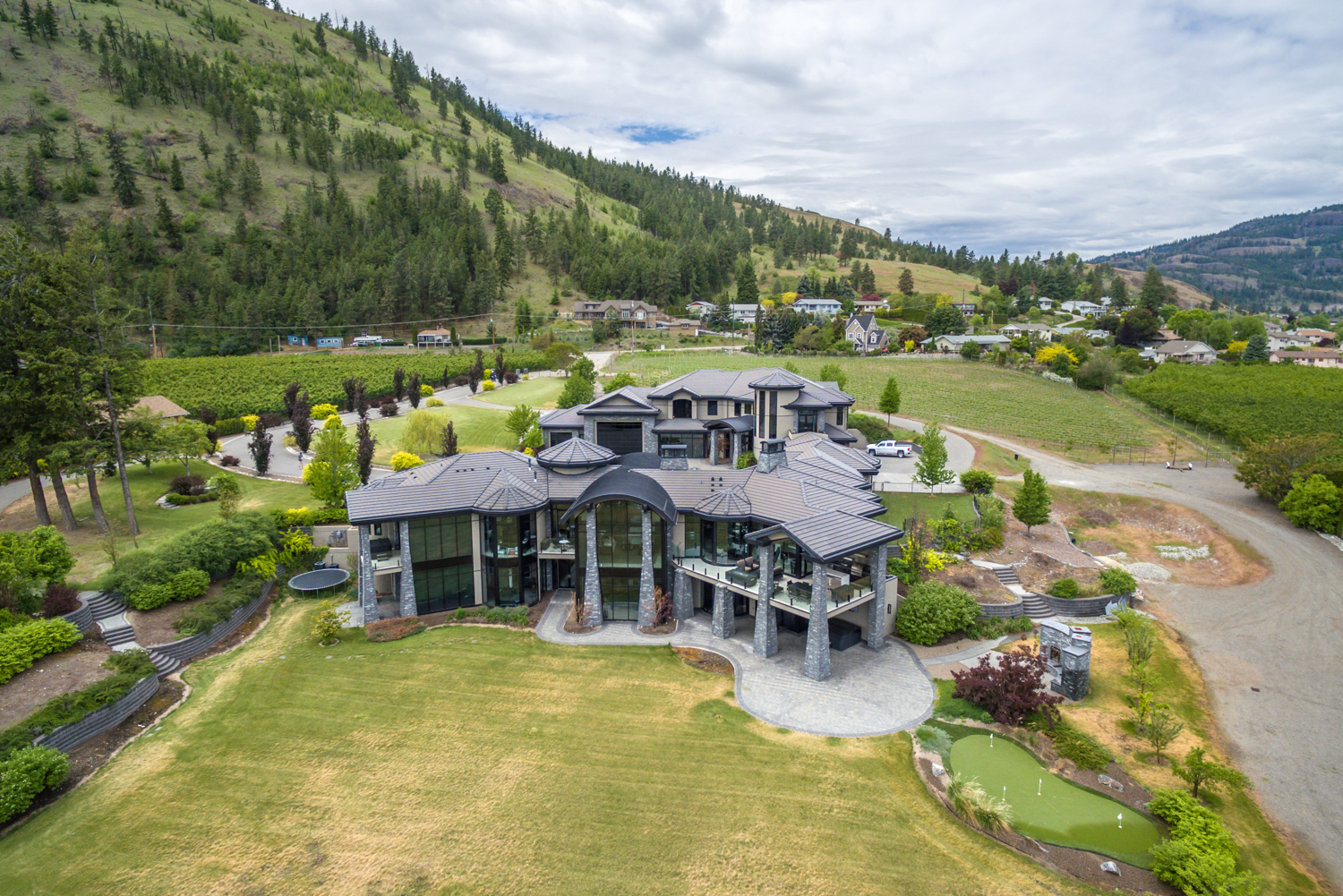 11815 Conway Crescent Summerland V0H 1Z7