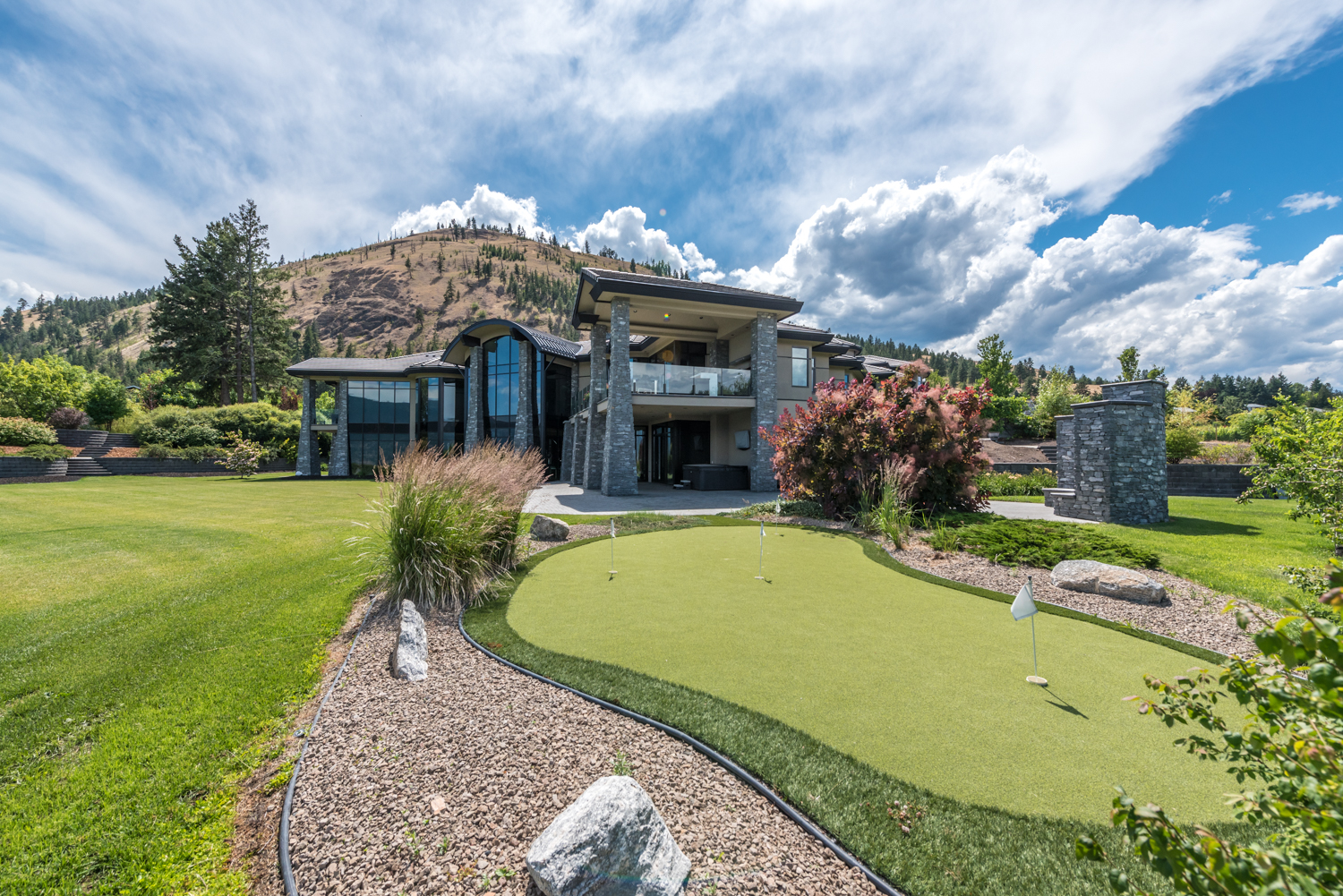 11815 Conway Crescent Summerland V0H 1Z7