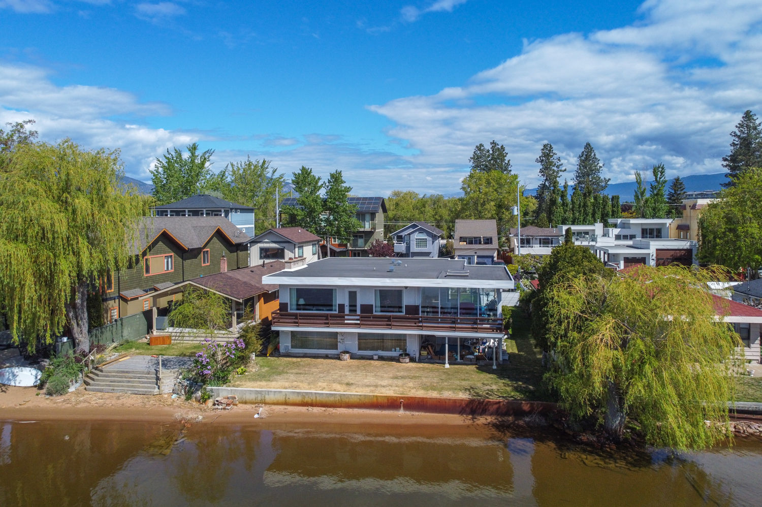 336 Sudbury Avenue Penticton V2A 3W5