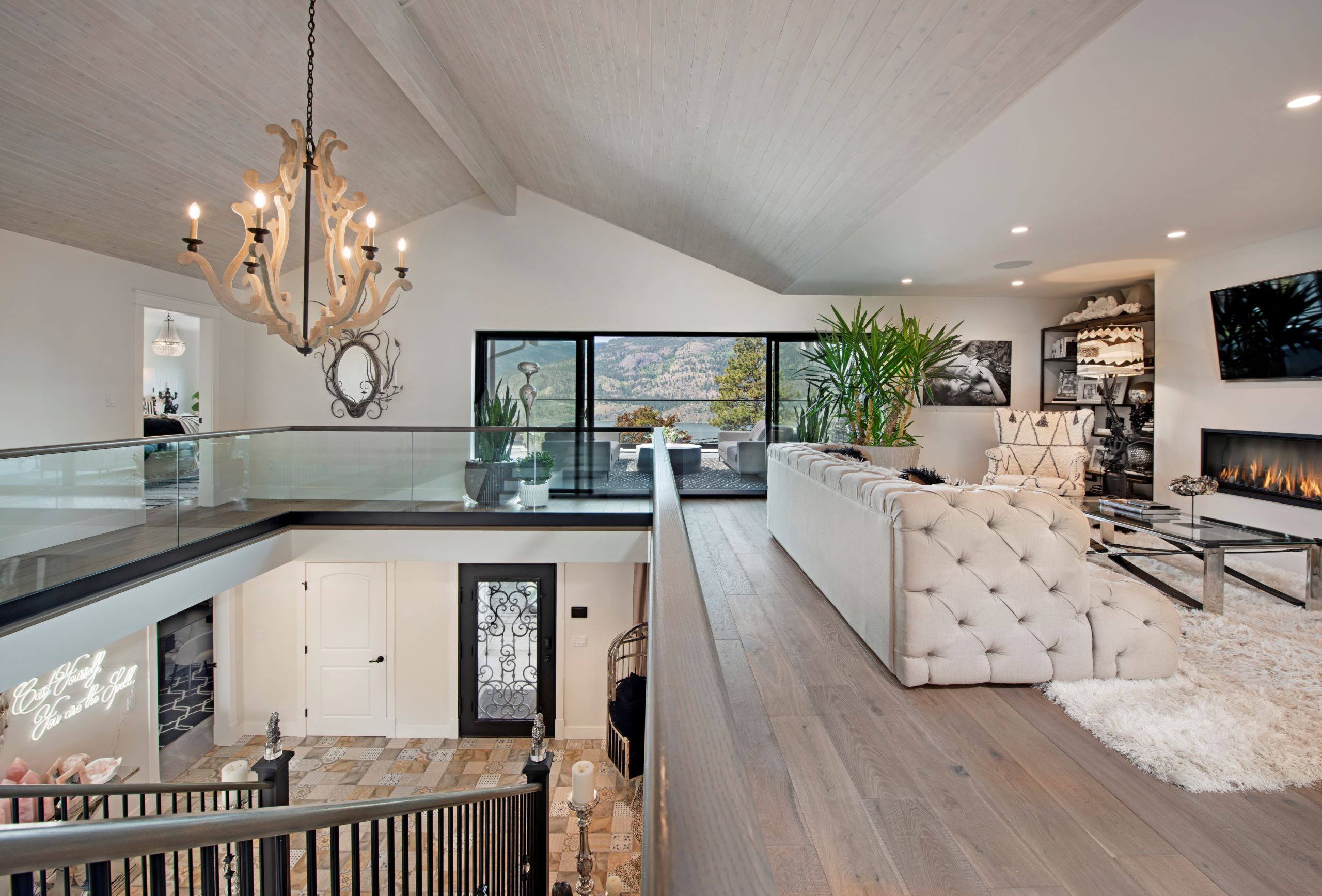 283 Clifton Road North Kelowna V1V 1N3