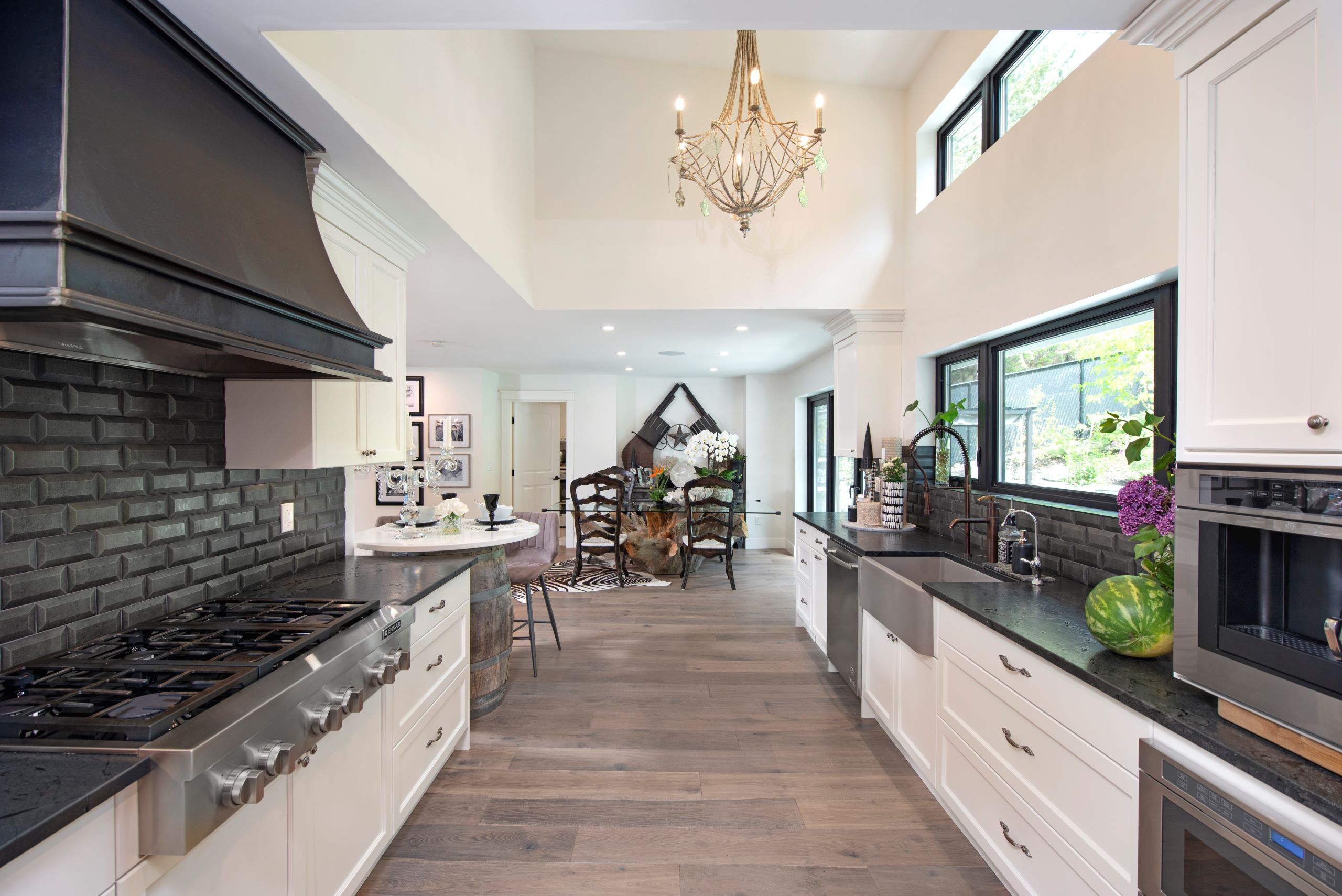 283 Clifton Road North Kelowna V1V 1N3