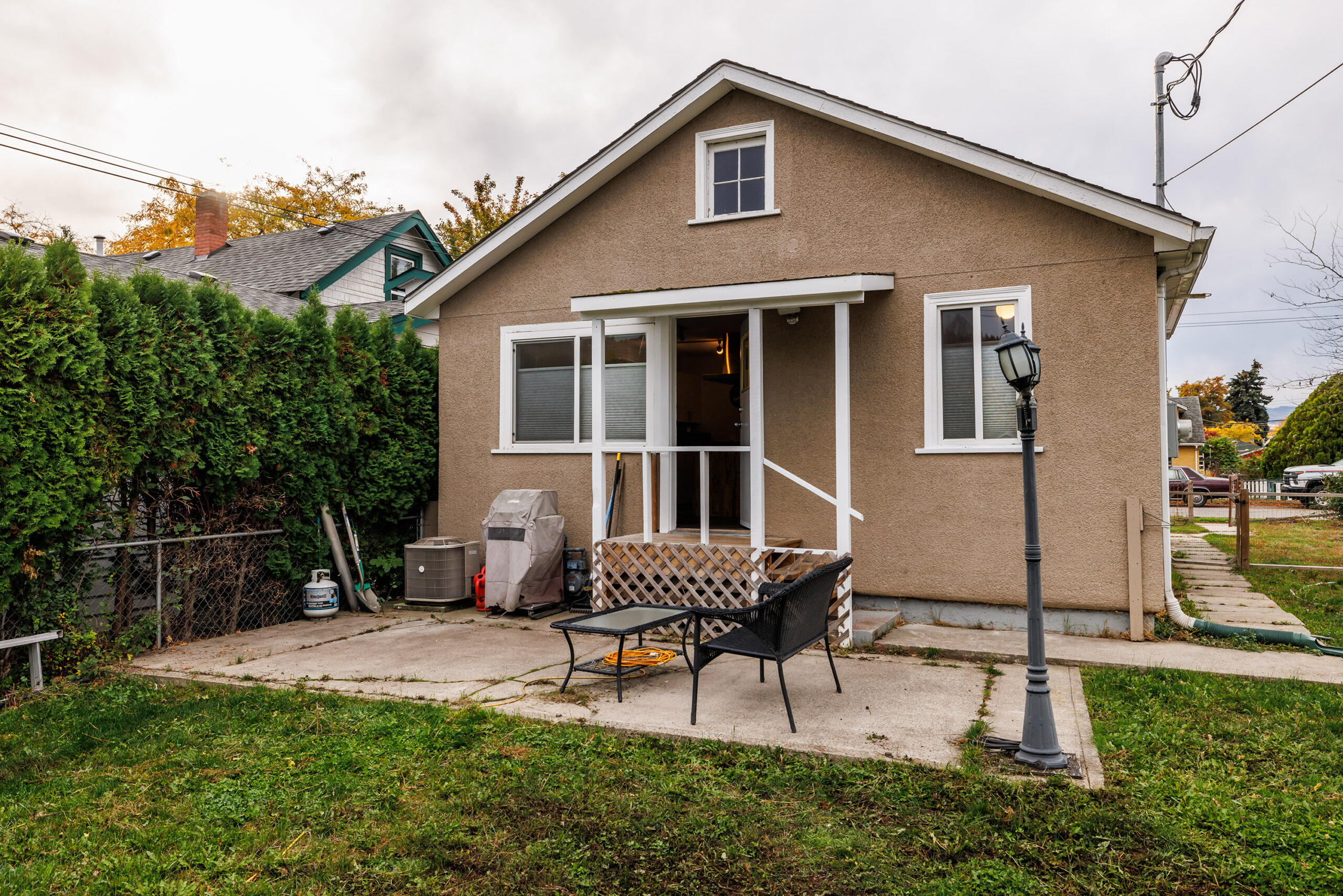 780 Coronation Avenue Kelowna V1Y 7A3