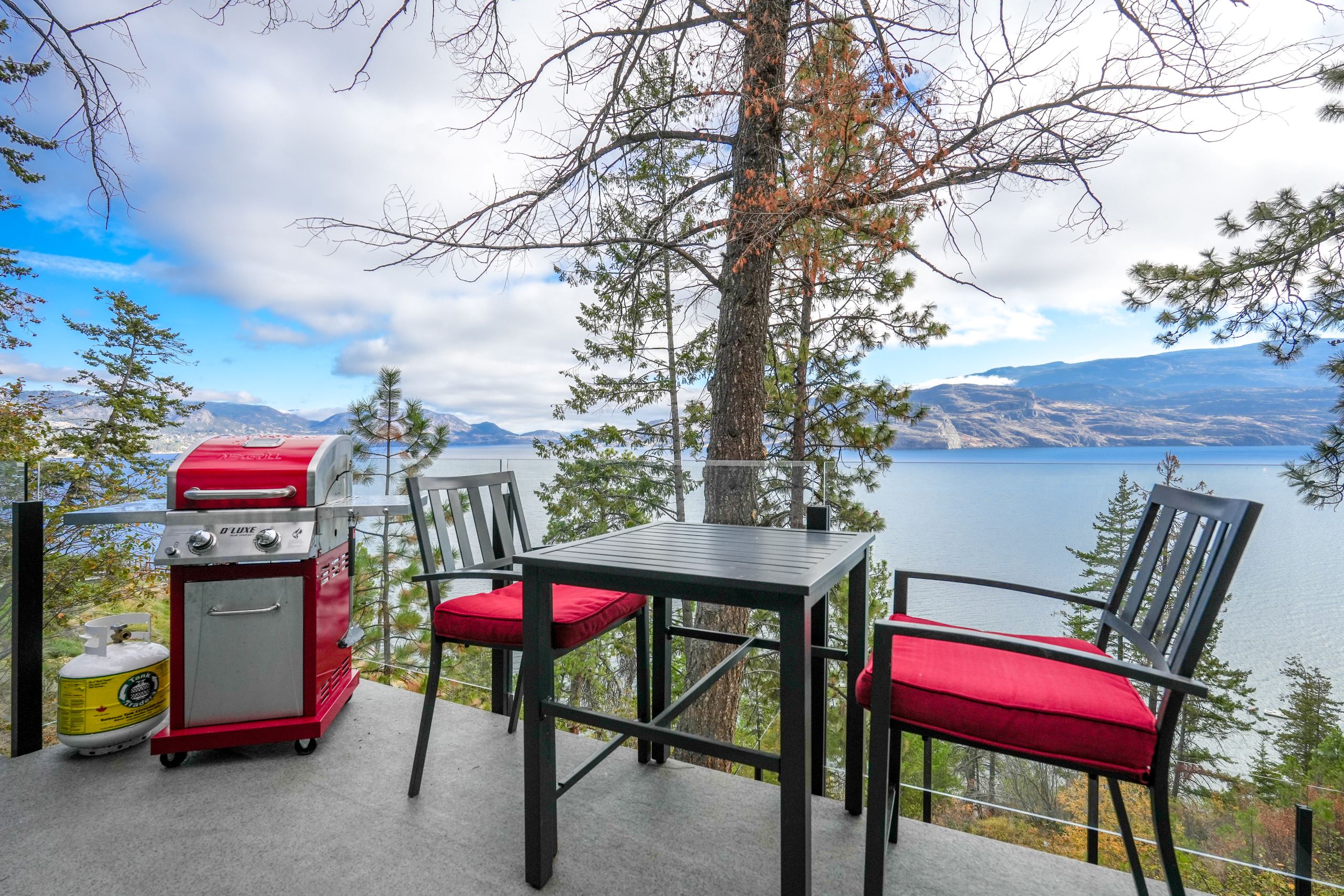 7212 Highway 97 S Peachland V0H 1X9
