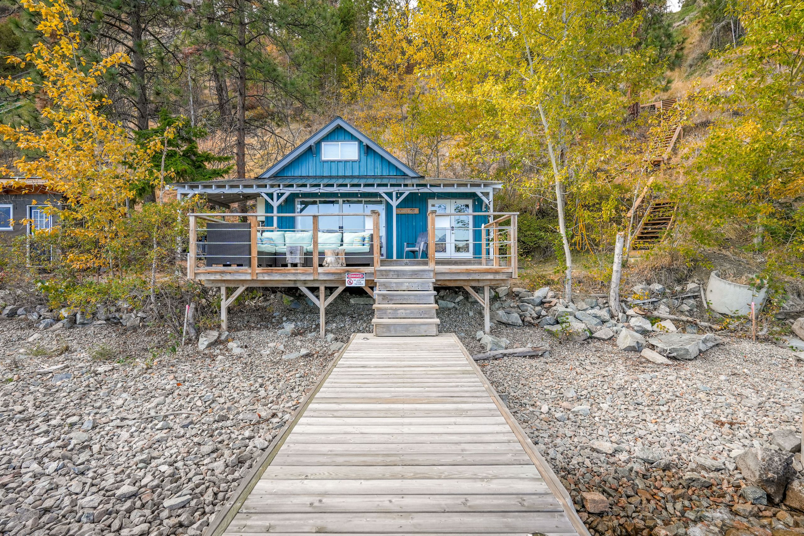 7212 Highway 97 S Peachland V0H 1X9