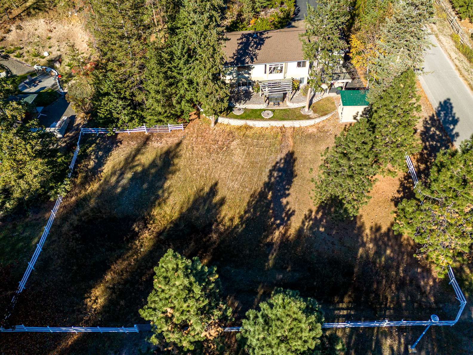 5203 Silver Court Peachland V0H 1X8