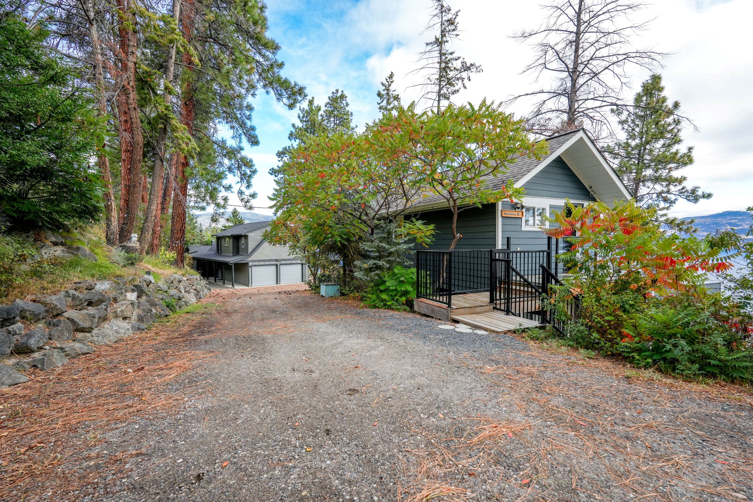 7212 Highway 97 S Peachland V0H 1X9