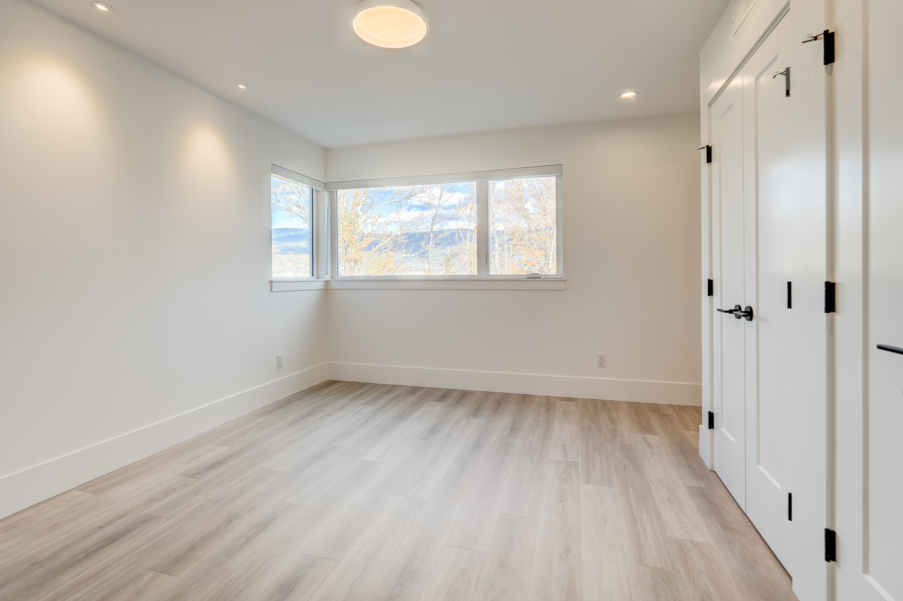 3350 Landry Crescent Summerland V0H 1Z9