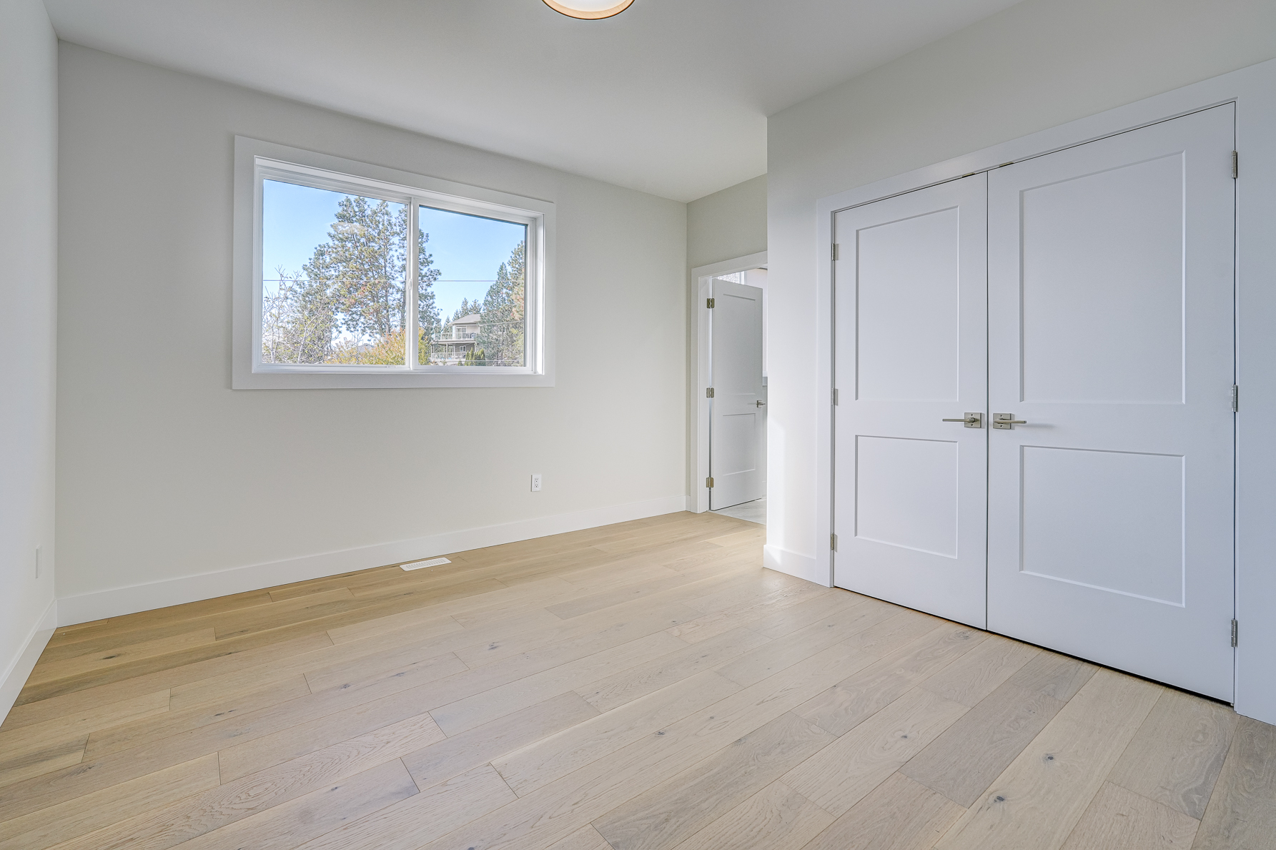 1047 Oak Barrel Place West Kelowna V1Z 2G9