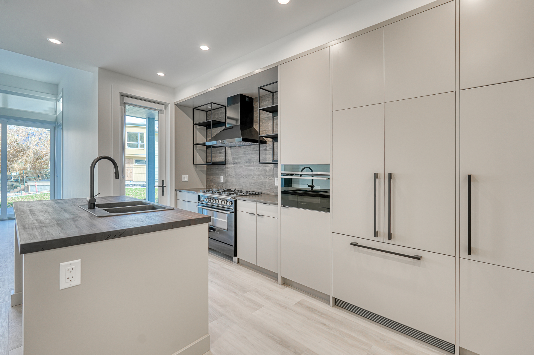 3340 Landry Crescent Summerland V0H 1Z9