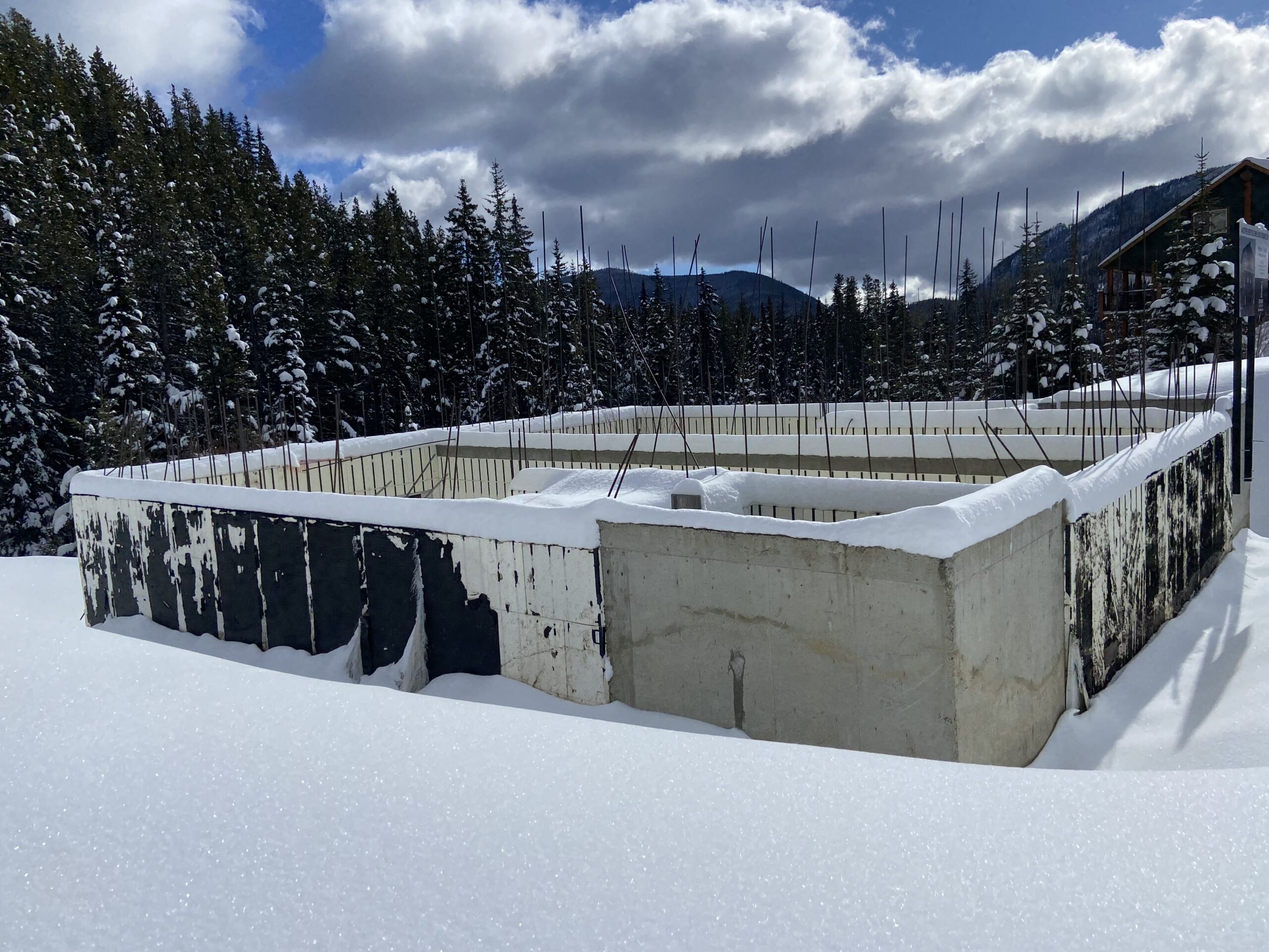 153 Clearview Crescent Apex V0H 1K0