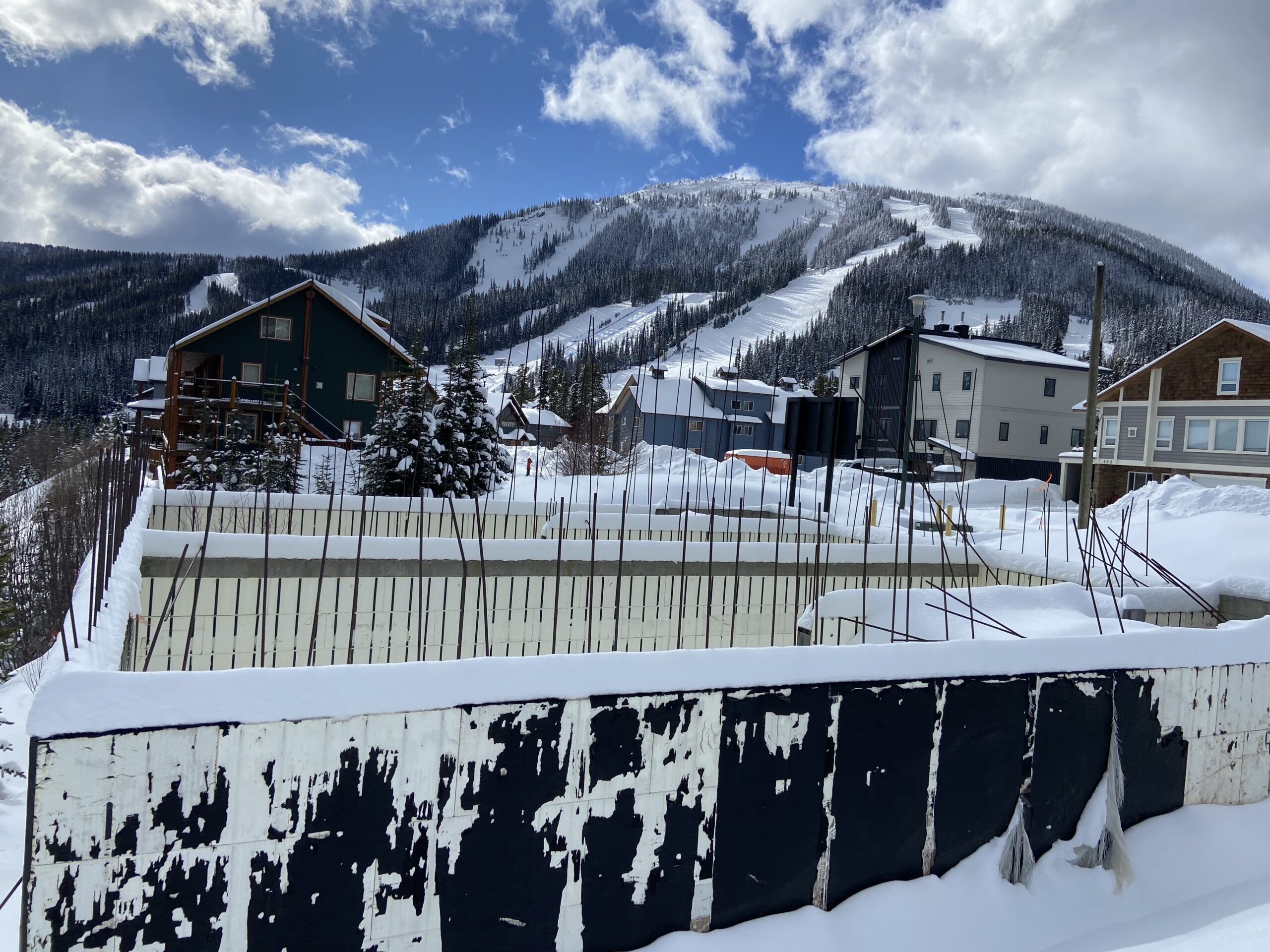 153 Clearview Crescent Apex V0H 1K0