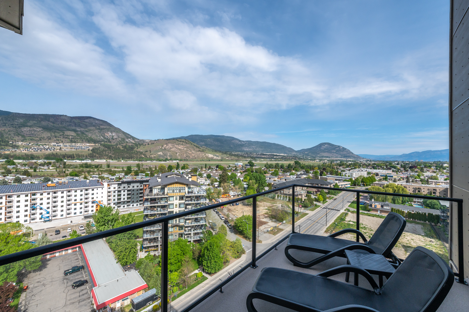 3346 Skaha Lake Road 1401 Penticton V2A 0H6