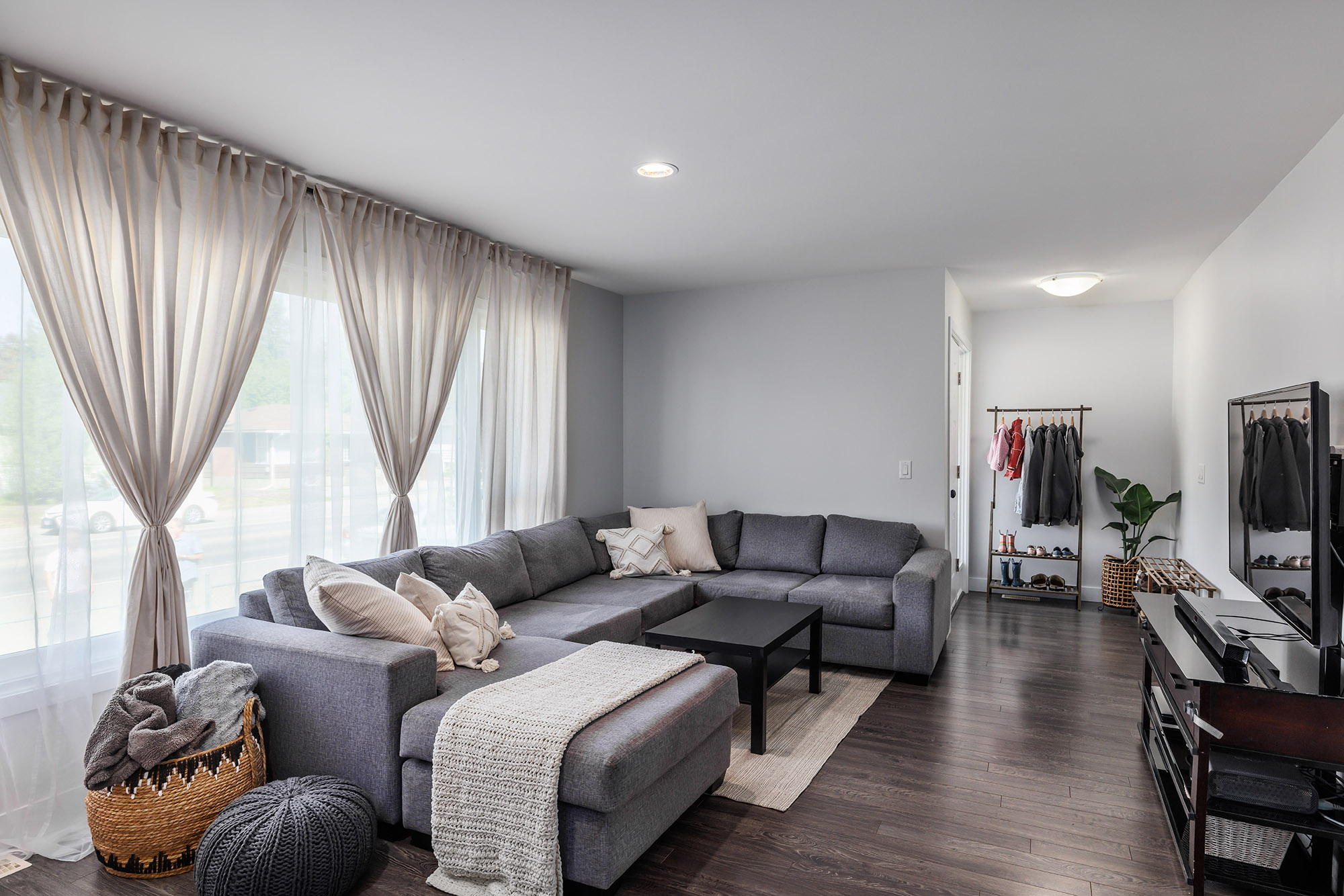 2047 Richter Street Kelowna V1Y 2N4