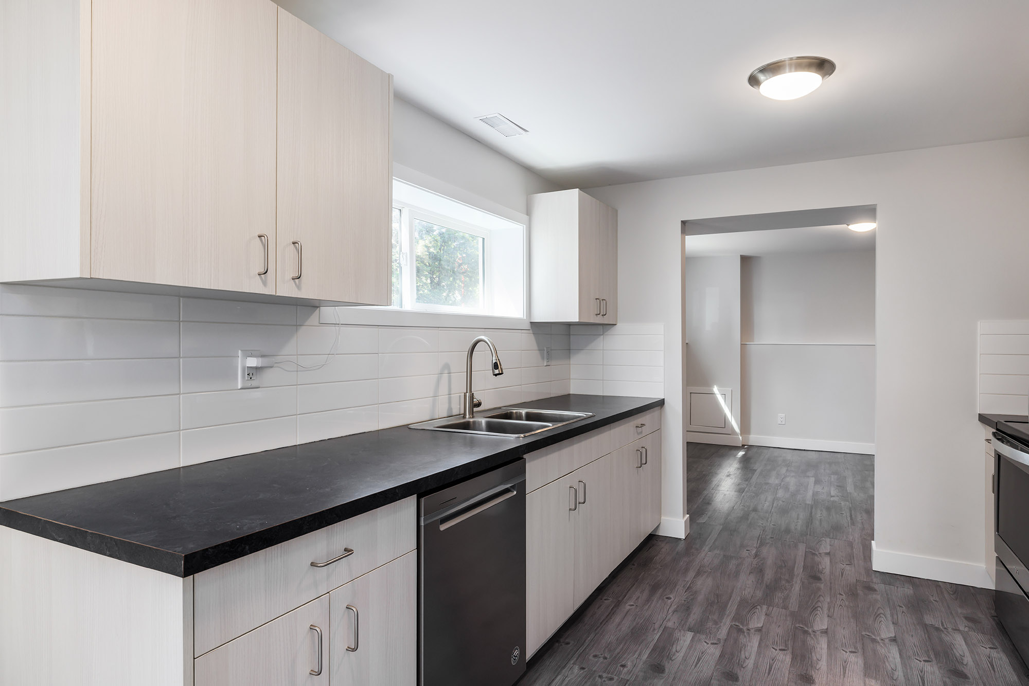 2047 Richter Street Kelowna V1Y 2N4