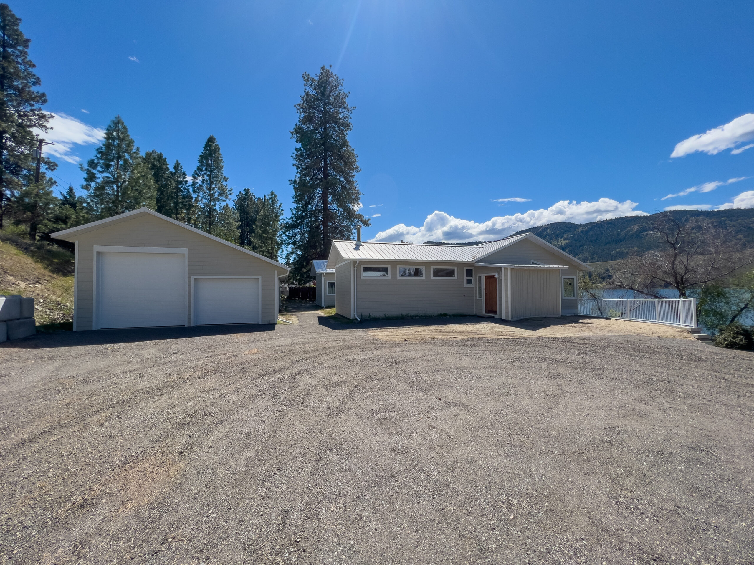 368 & 374 Eastside Road Okanagan Falls V0H 1R5