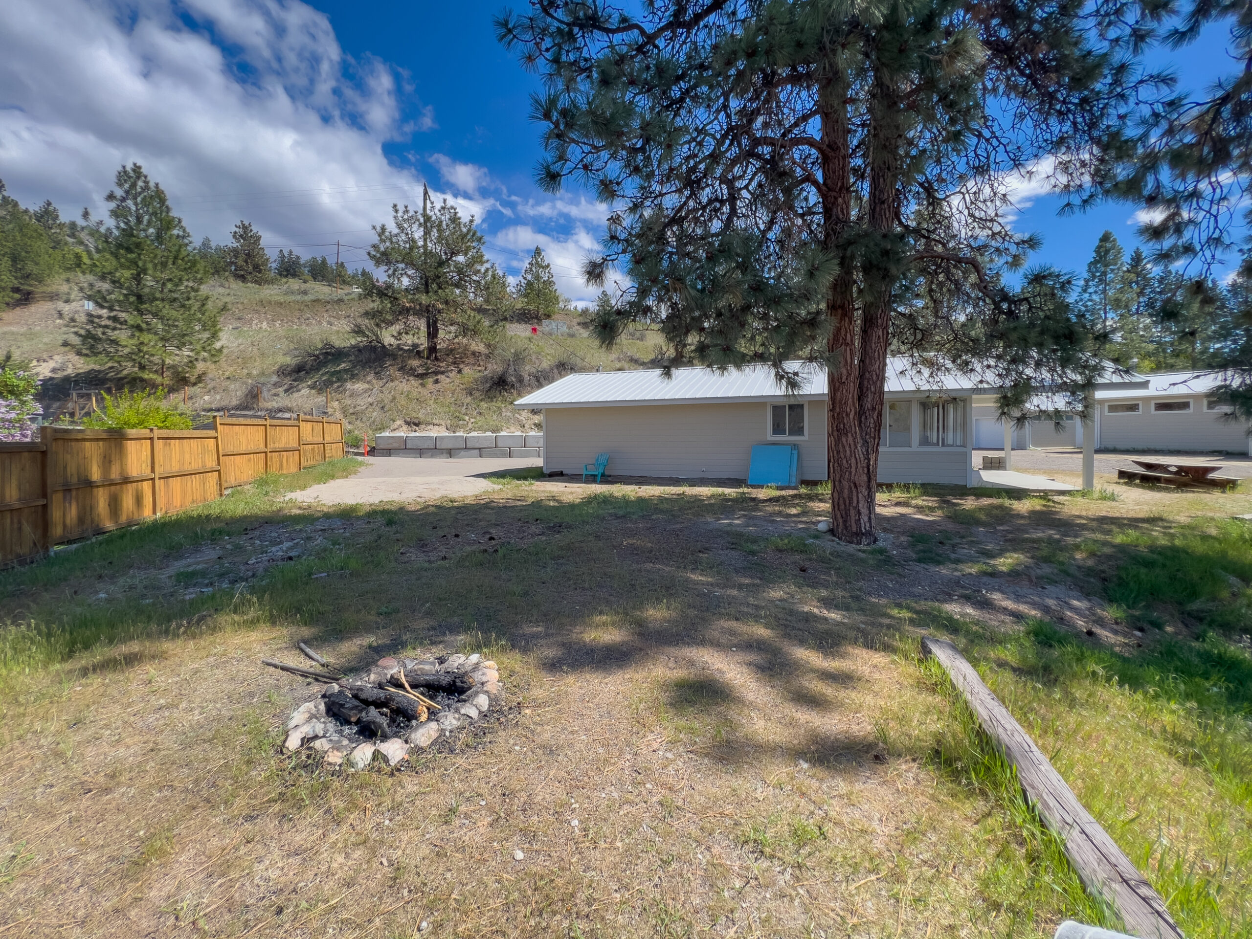 368 & 374 Eastside Road Okanagan Falls V0H 1R5