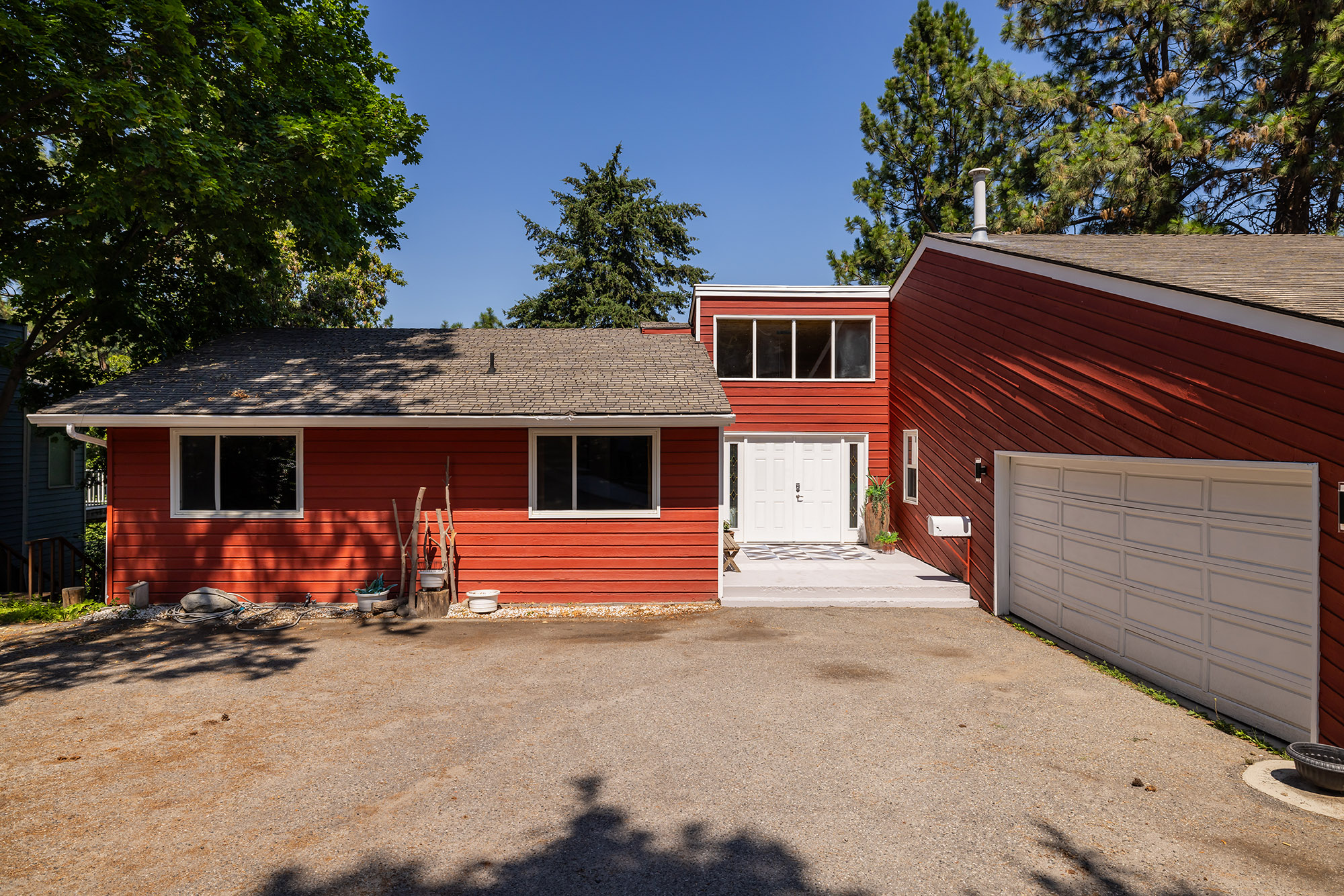 2172 Michelle Crescent West Kelowna V1Z 3B6