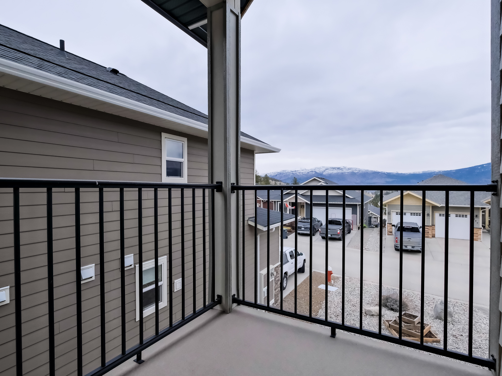 14395 Herron Road 106 Summerland V0H 1Z3