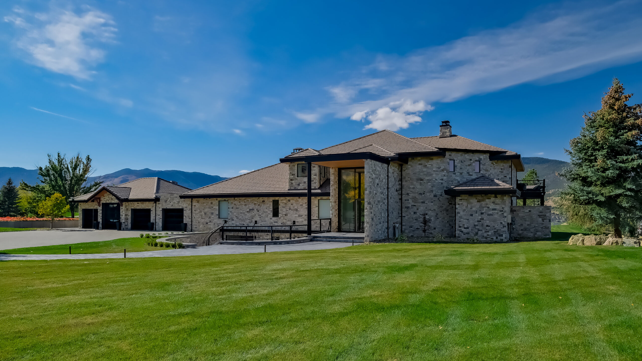 331 & 345 Lower Bench Road Penticton V2A 8V4