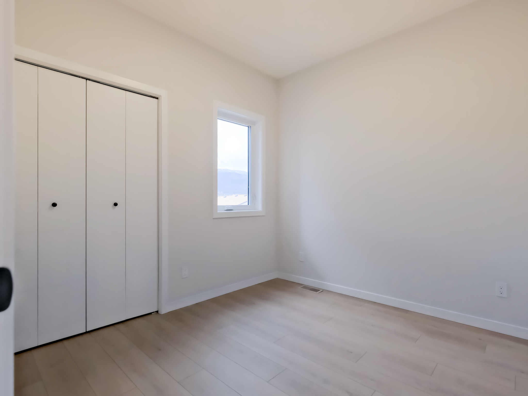 275 Kinney Avenue 102 Penticton V2A 3P3