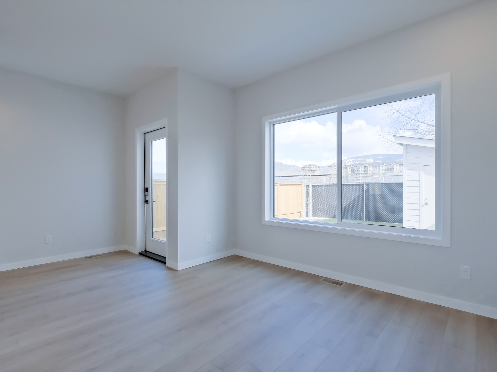 275 Kinney Avenue 102 Penticton V2A 3P3