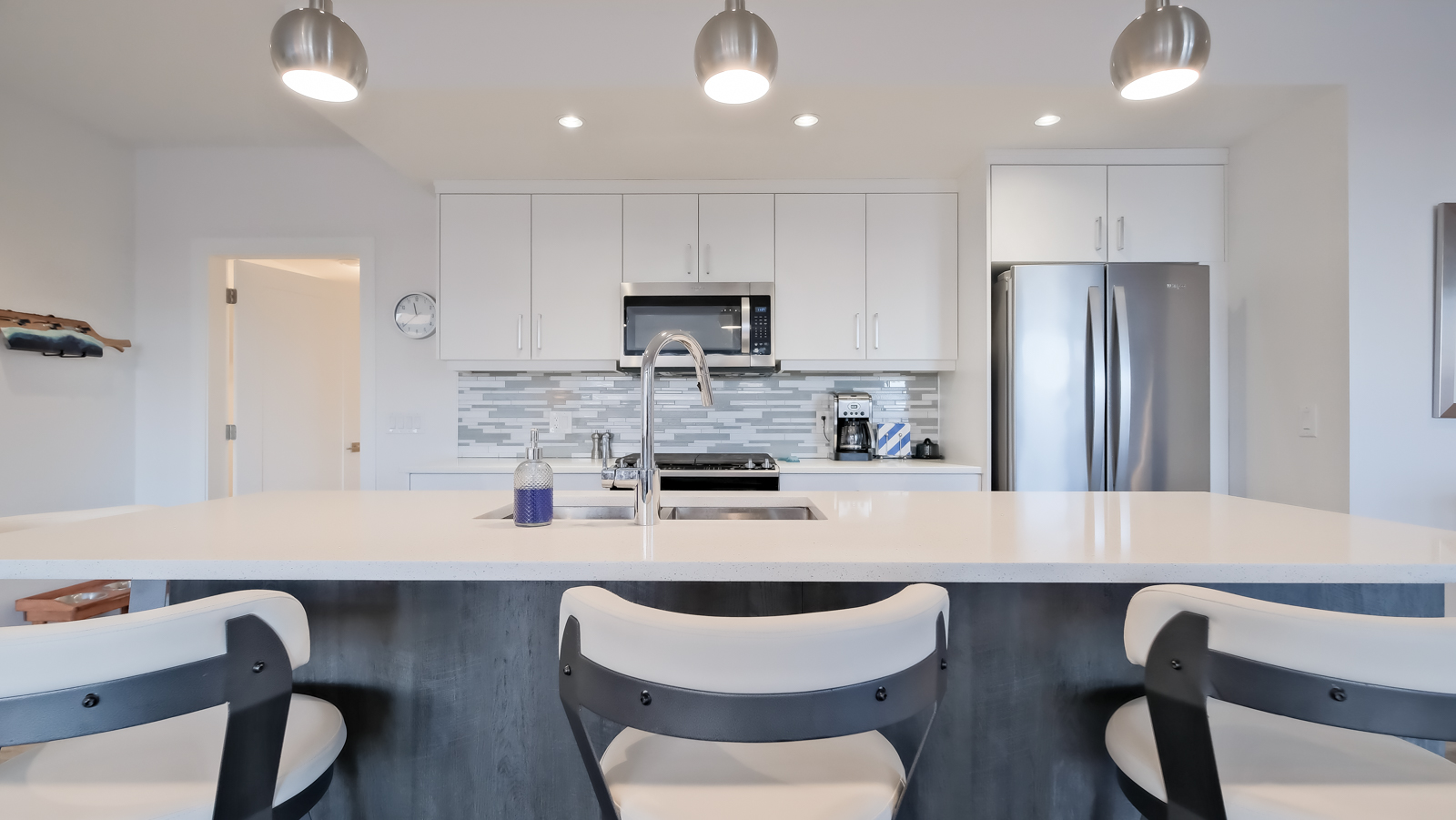 1260 Jack Smith Road Kelowna V1W 5N1