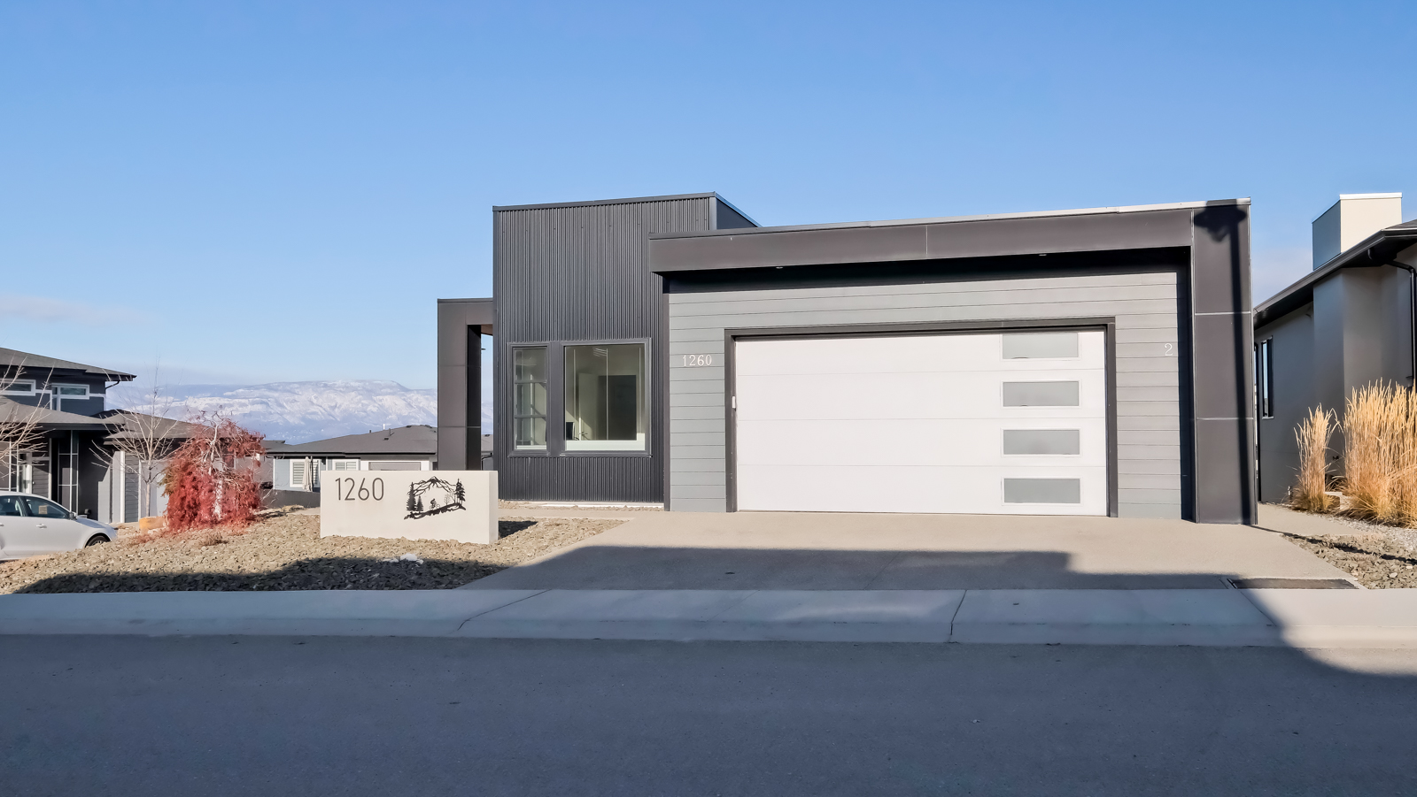 1260 Jack Smith Road Kelowna V1W 5N1