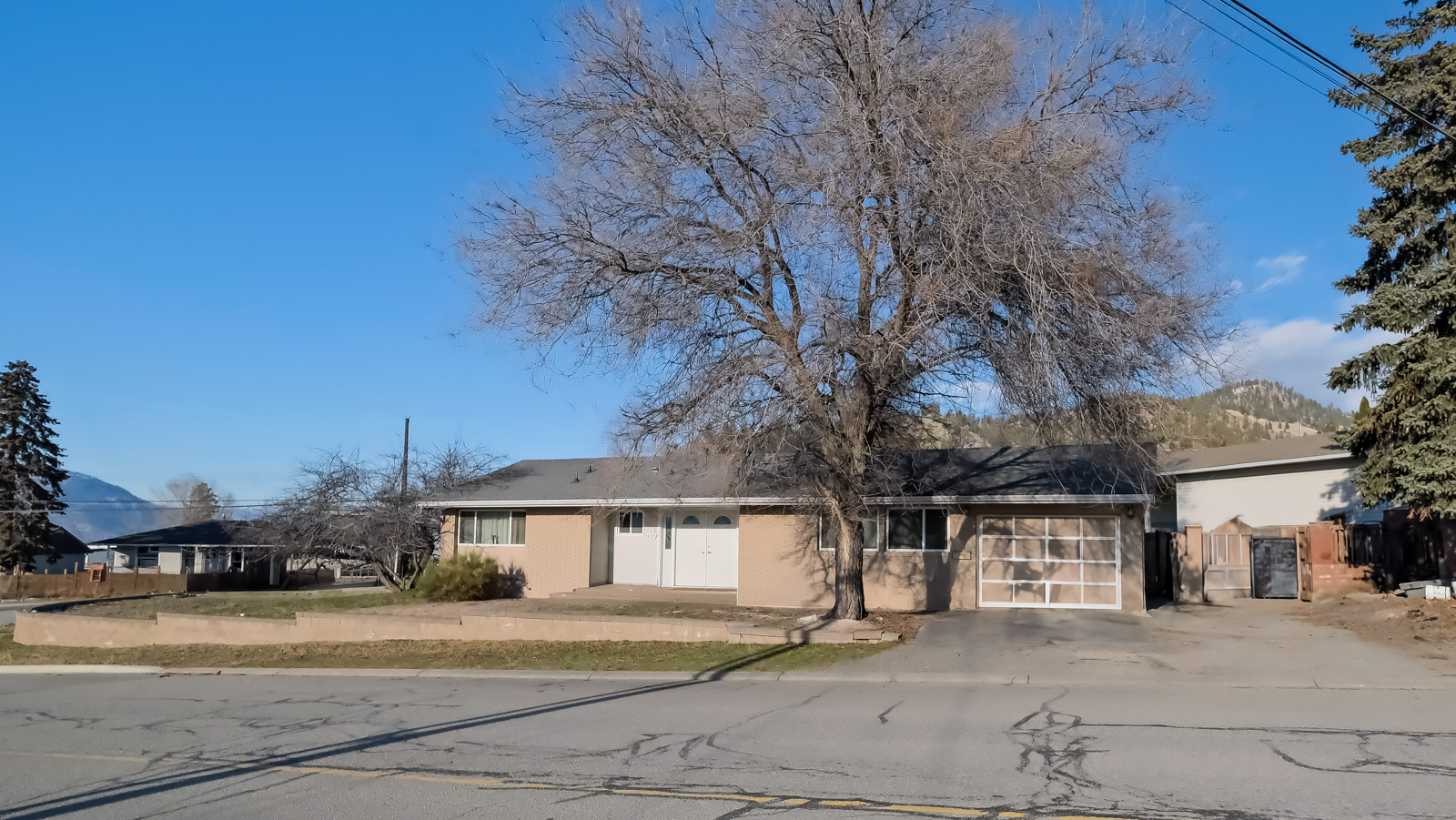 1539 Lawrence Avenue Penticton V2A 3B9