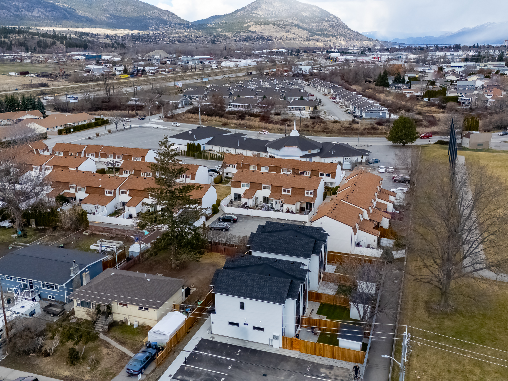 275 Kinney Avenue 102 Penticton V2A 3P3