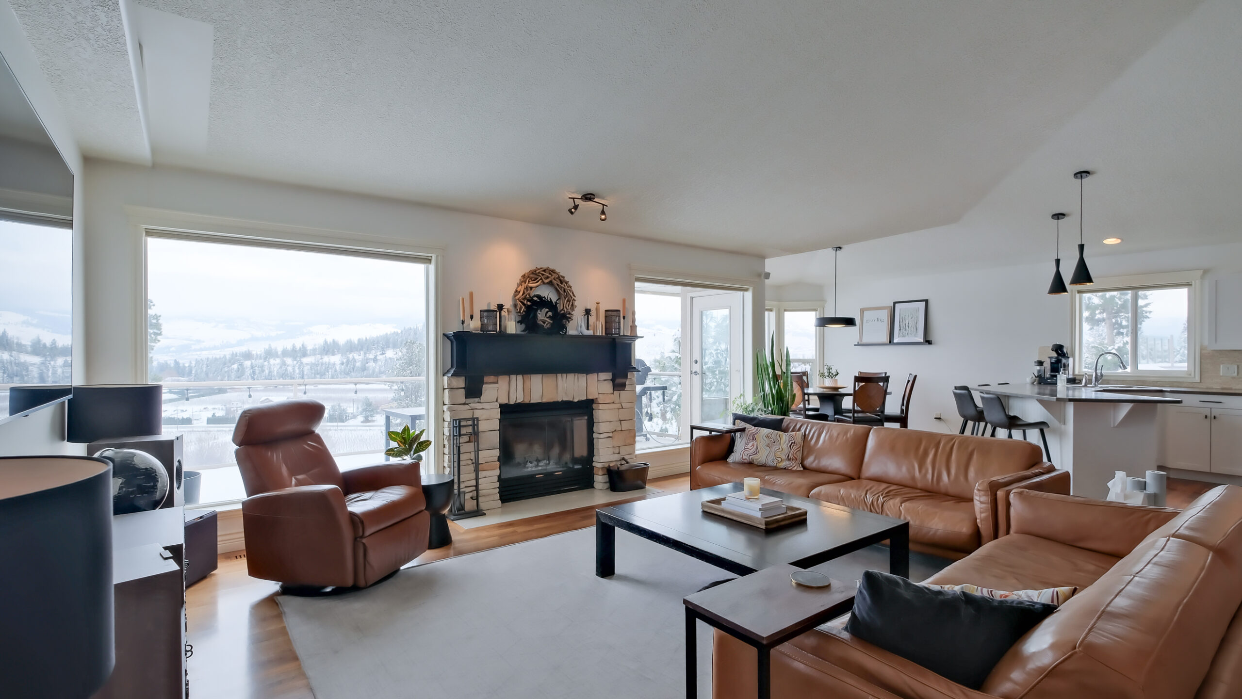 2377 Silver Place Kelowna V1V 1M9