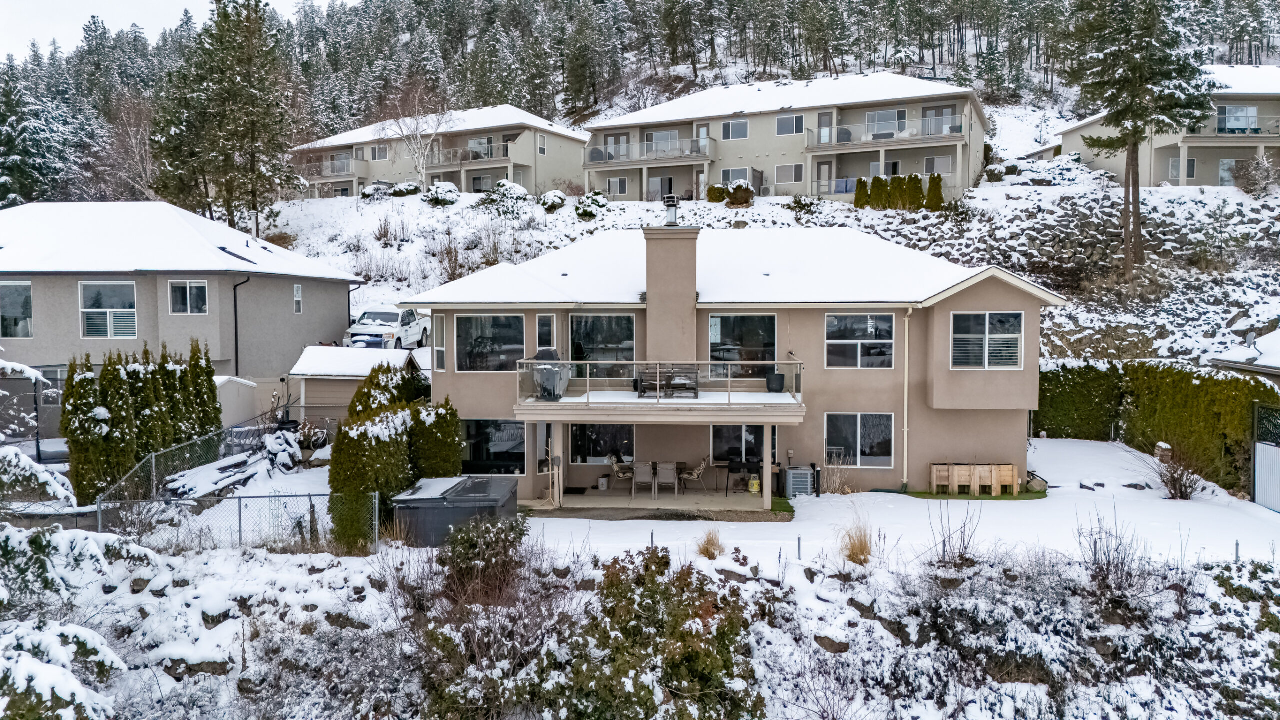 2377 Silver Place Kelowna V1V 1M9