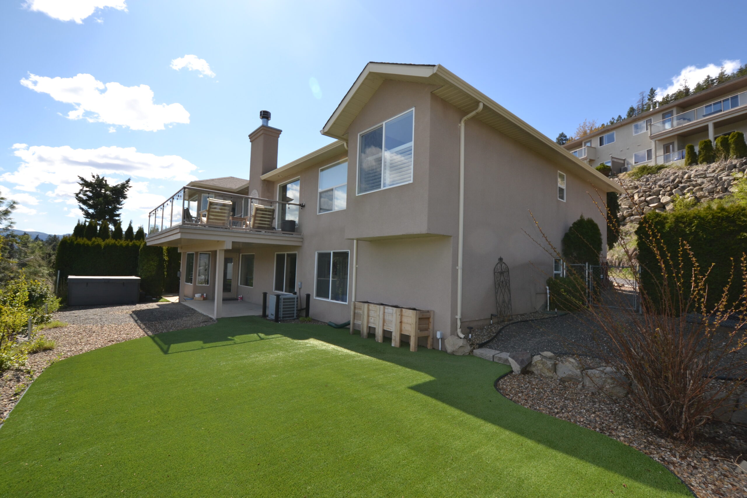 2377 Silver Place Kelowna V1V 1M9