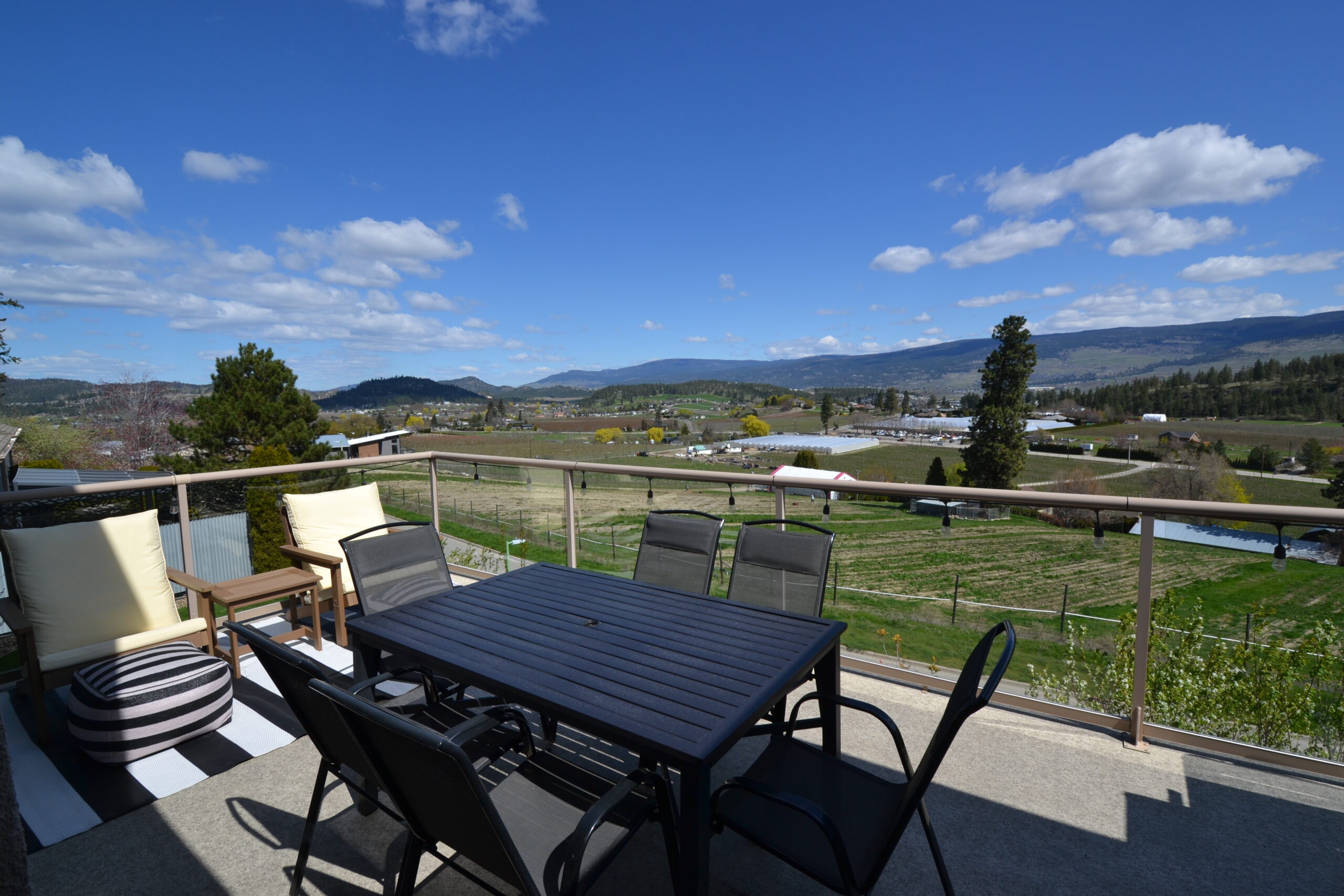2377 Silver Place Kelowna V1V 1M9