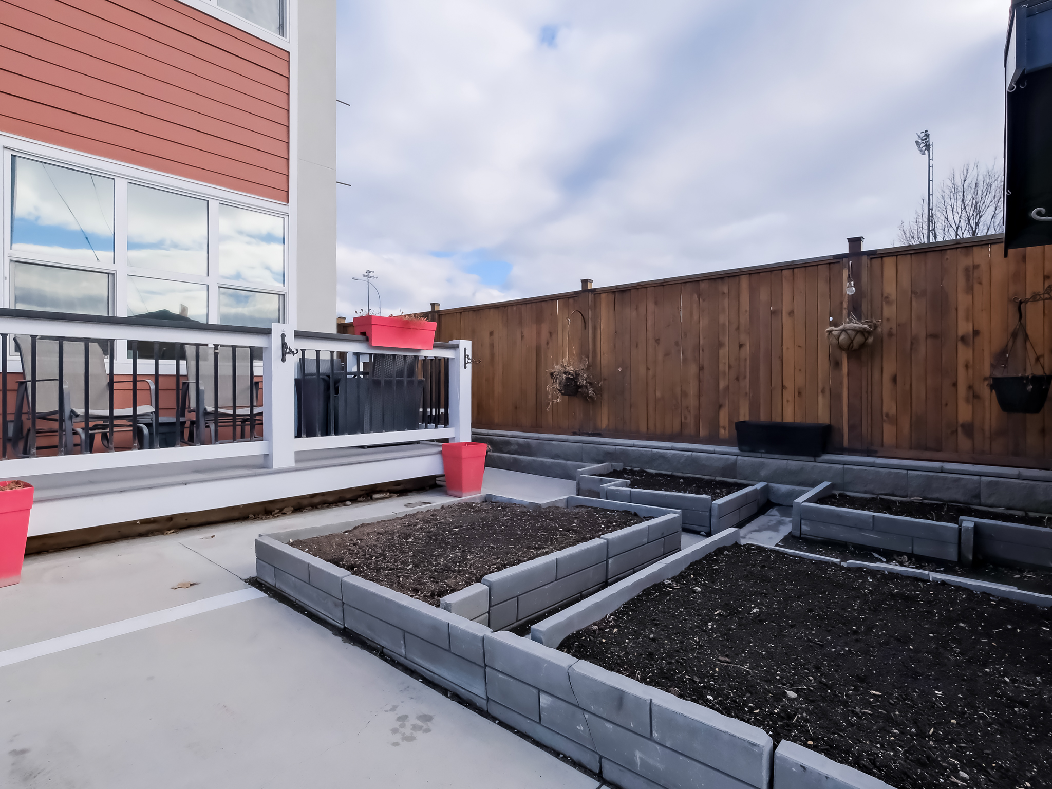 704 Revelstoke Avenue 102 Penticton V2A 2J2
