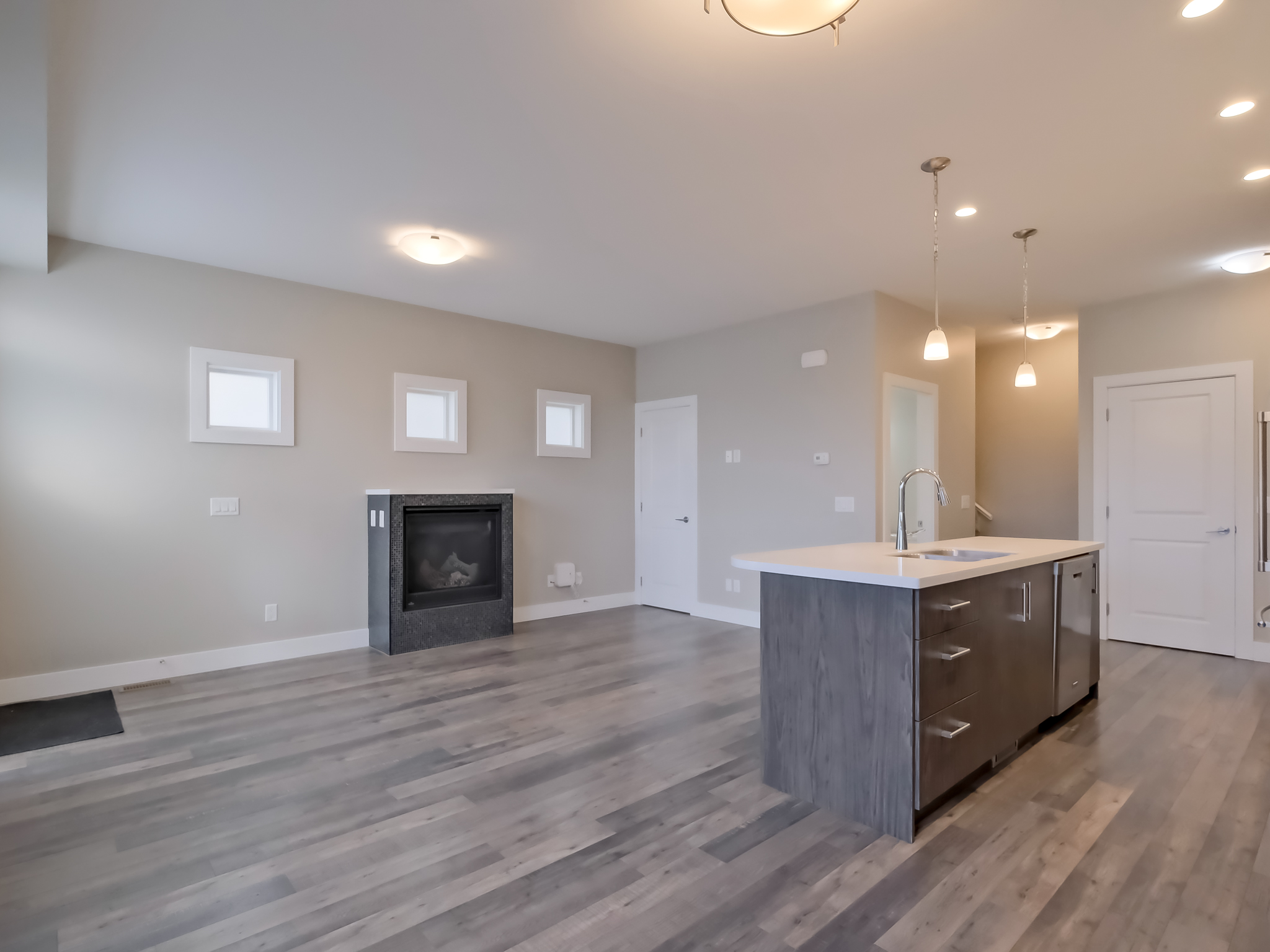 704 Revelstoke Avenue 102 Penticton V2A 2J2
