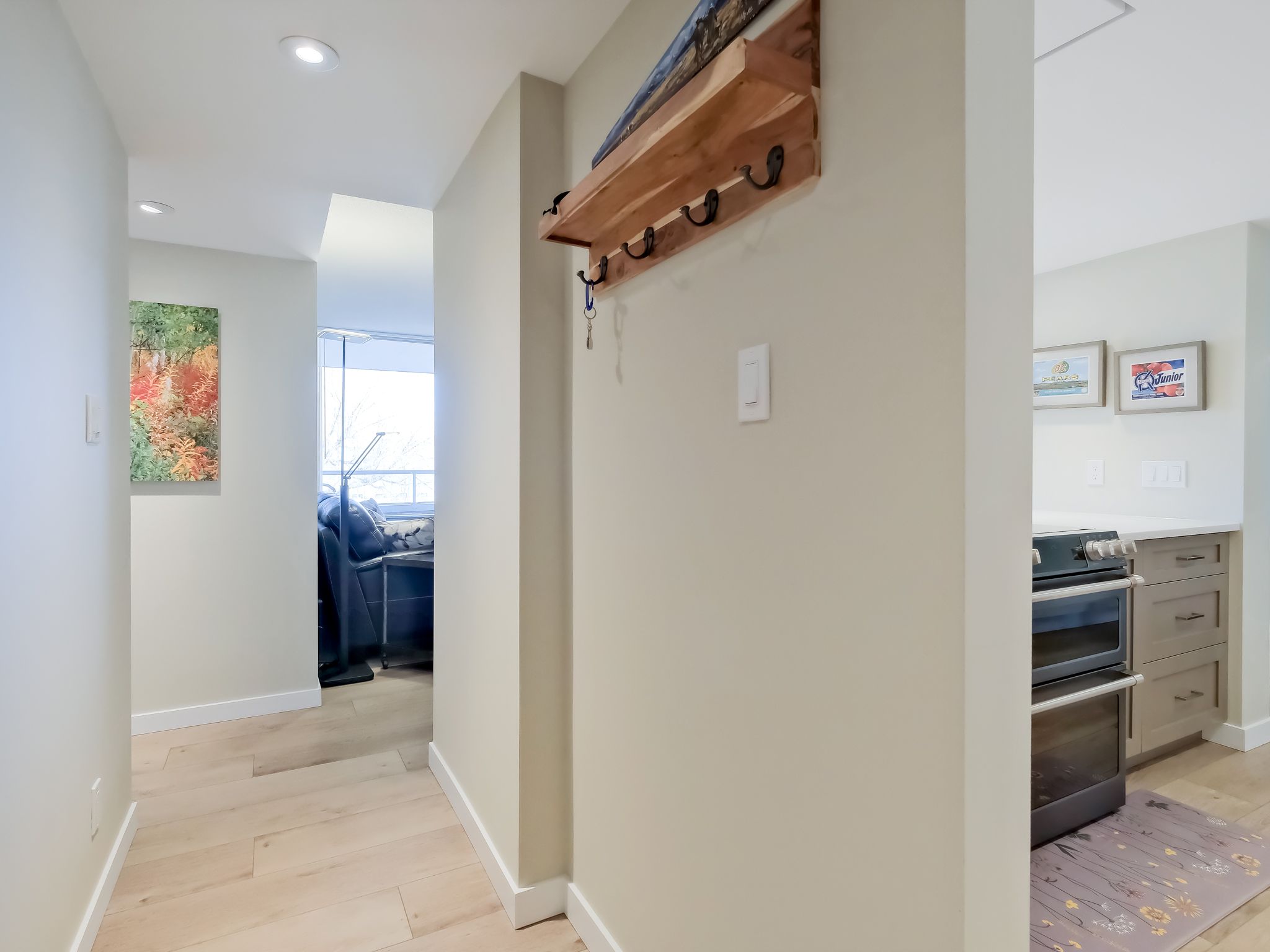 86 Lakeshore Drive 201 Penticton V2A 1B5