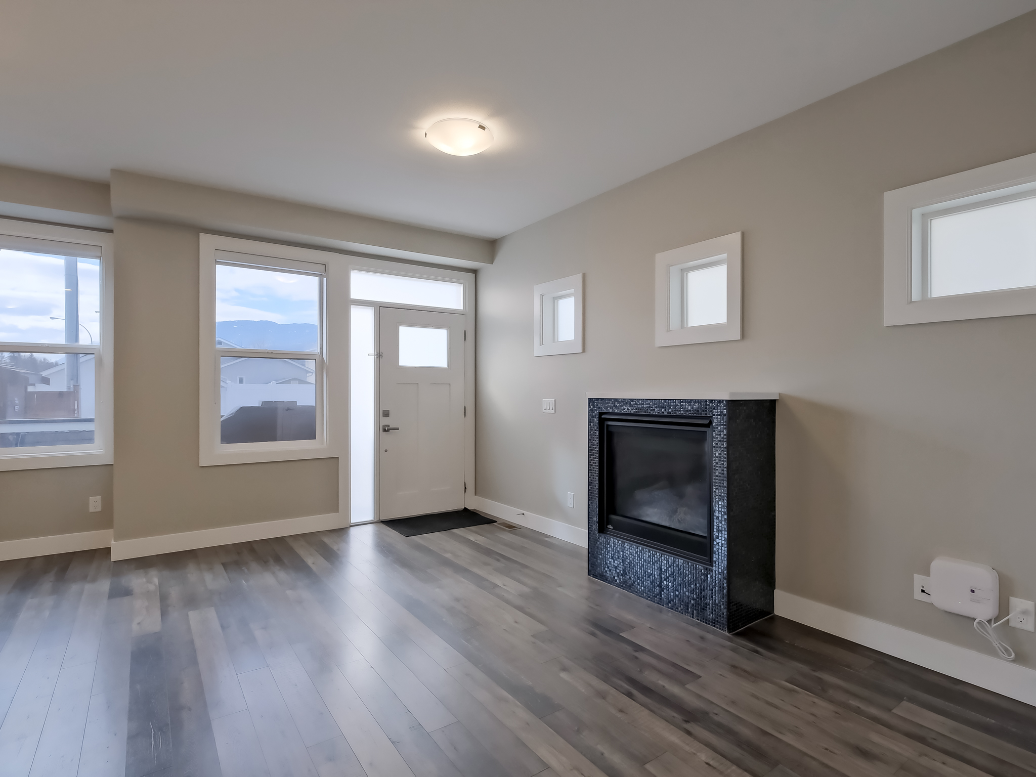 704 Revelstoke Avenue 102 Penticton V2A 2J2