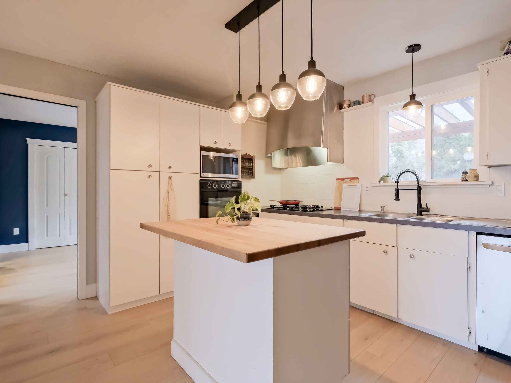 6802 Mulberry Road Vernon V1B 3T9
