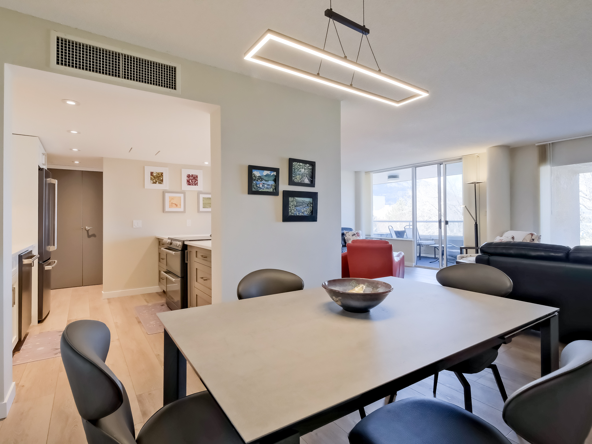 86 Lakeshore Drive 201 Penticton V2A 1B5