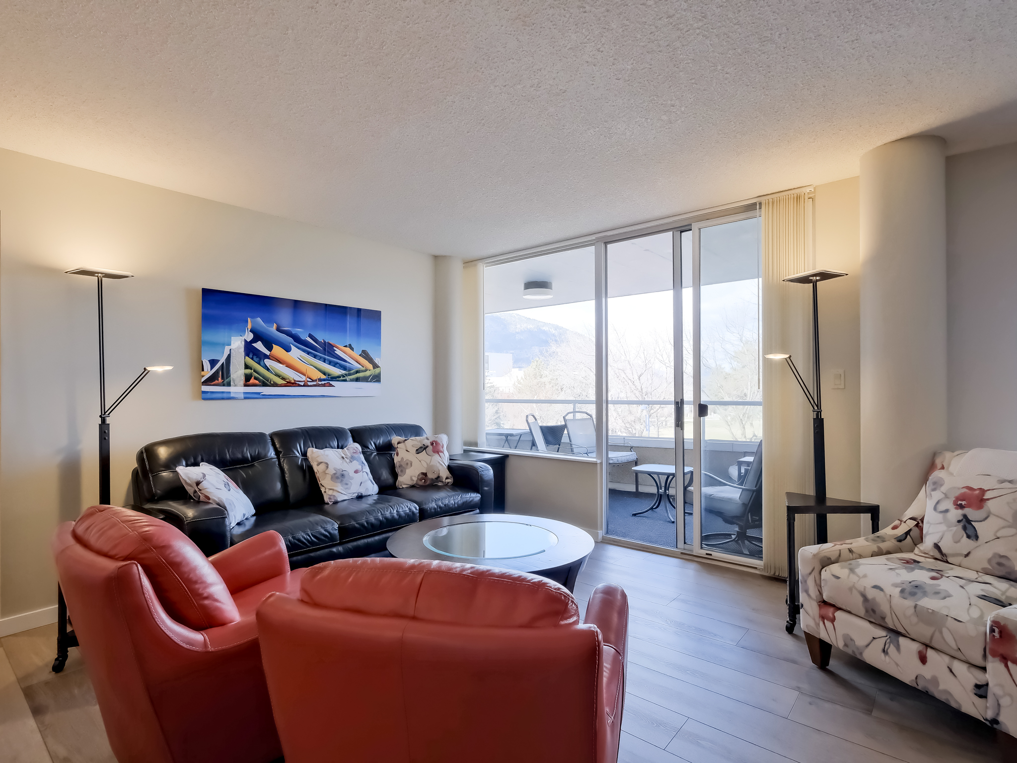 86 Lakeshore Drive 201 Penticton V2A 1B5