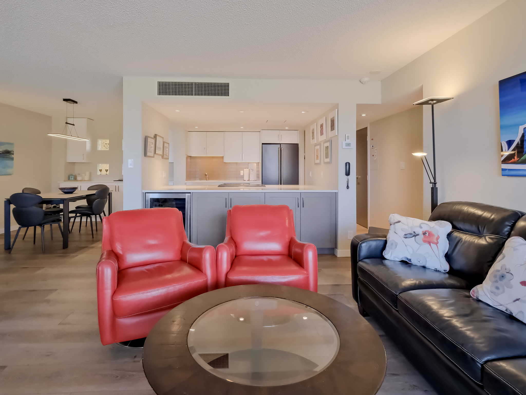 86 Lakeshore Drive 201 Penticton V2A 1B5