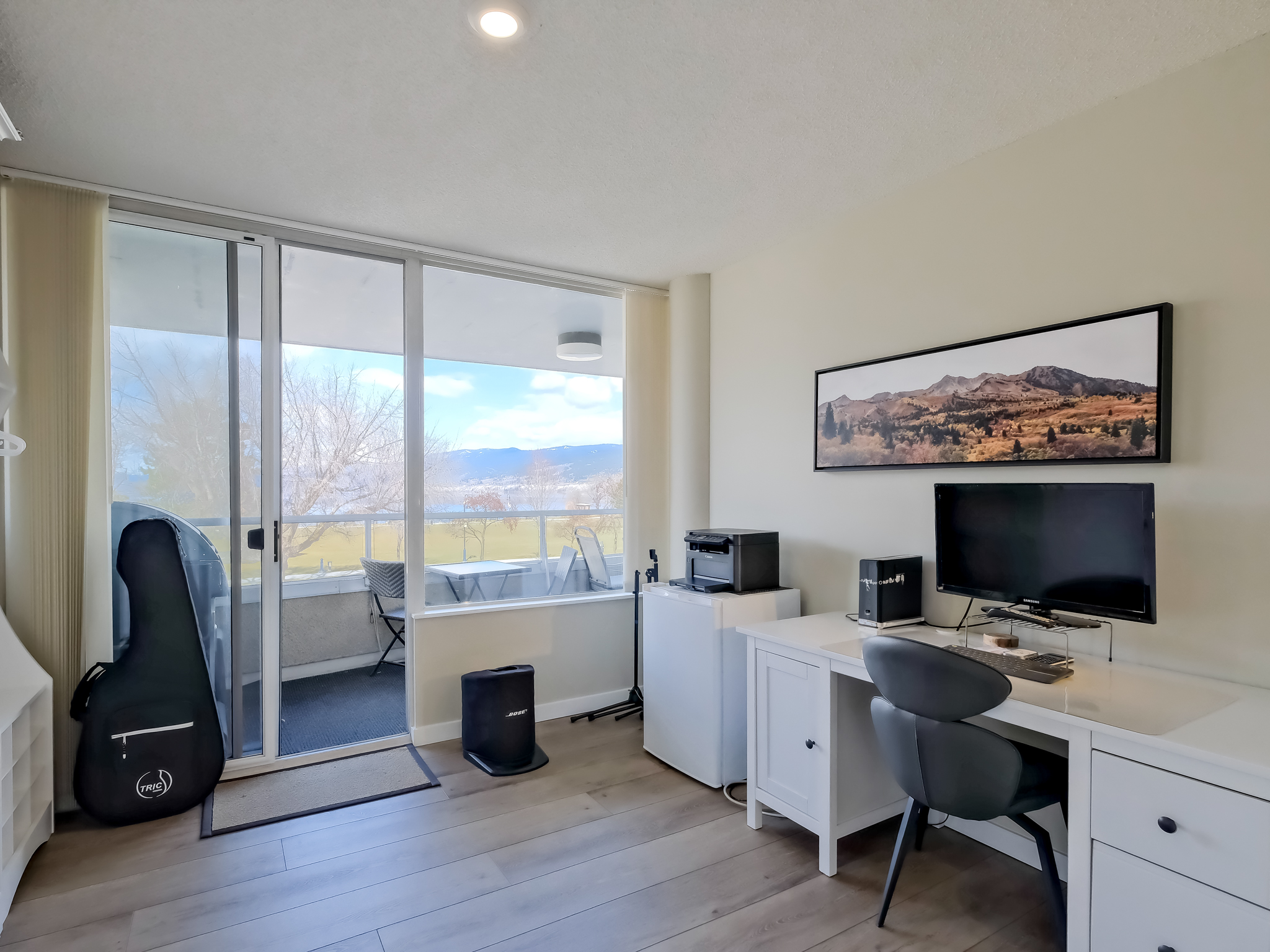 86 Lakeshore Drive 201 Penticton V2A 1B5