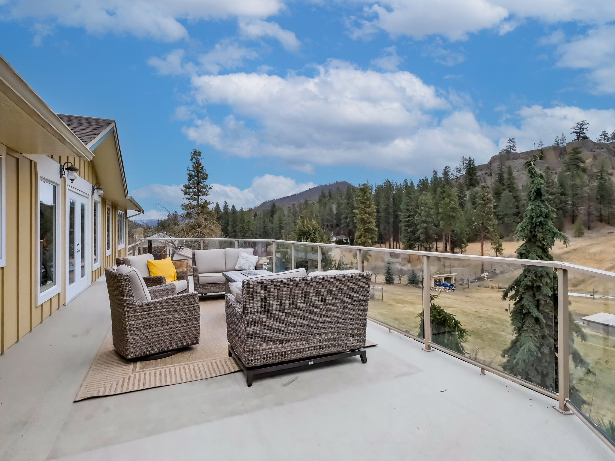 5617 Simpson Road Summerland V0H 1Z2