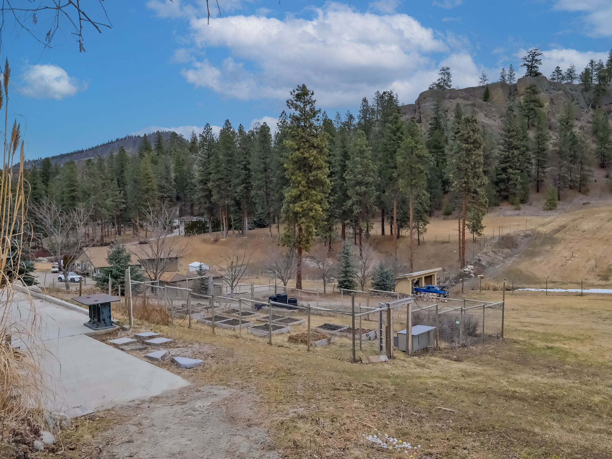 5617 Simpson Road Summerland V0H 1Z2