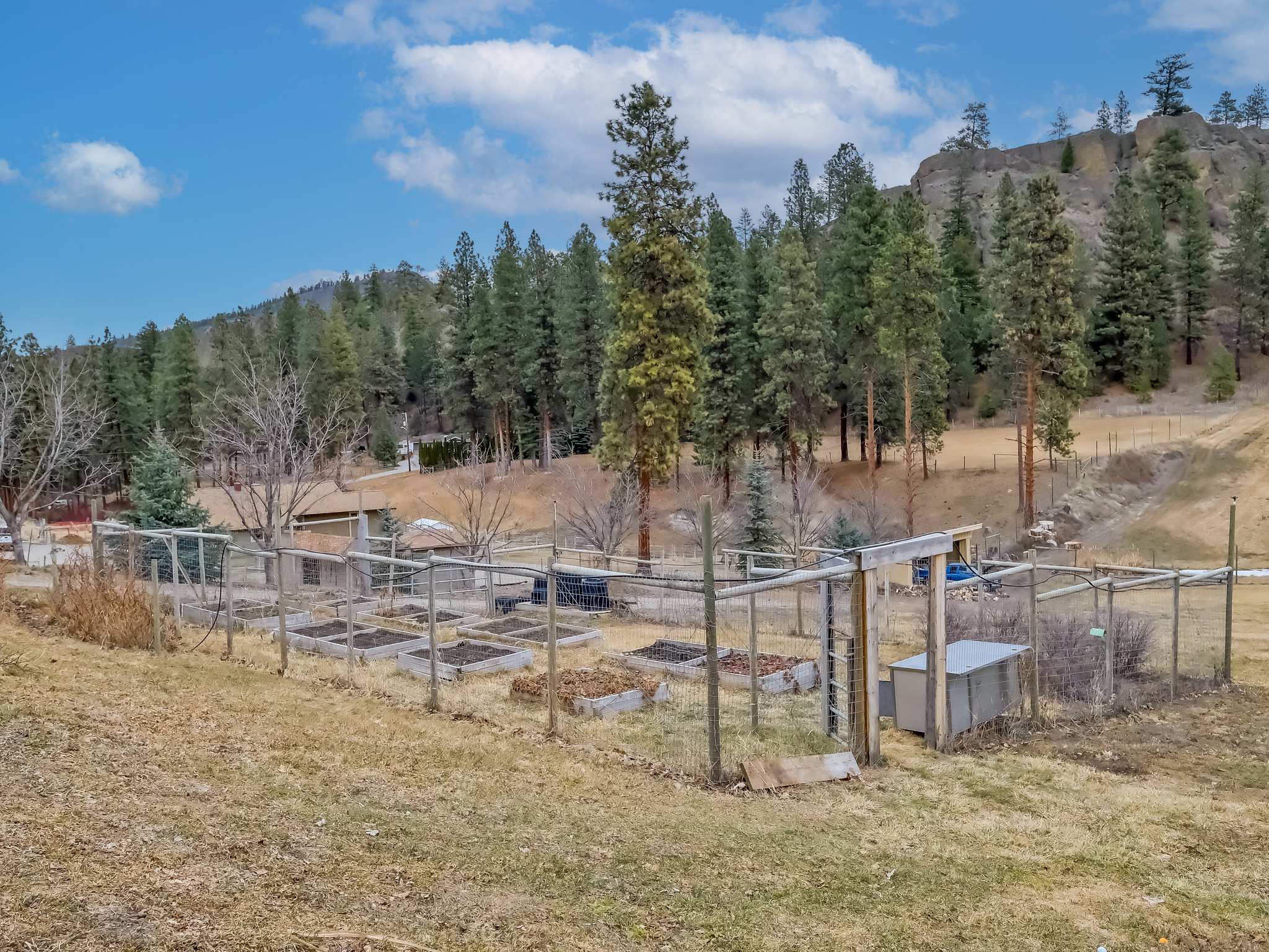 5617 Simpson Road Summerland V0H 1Z2