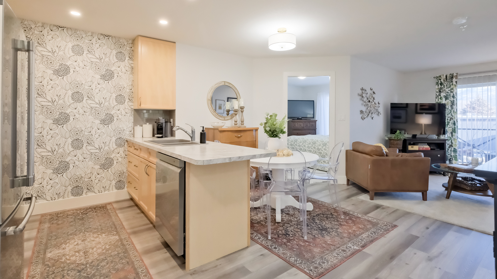 246 Hastings Avenue 209 Penticton V2A 2V6