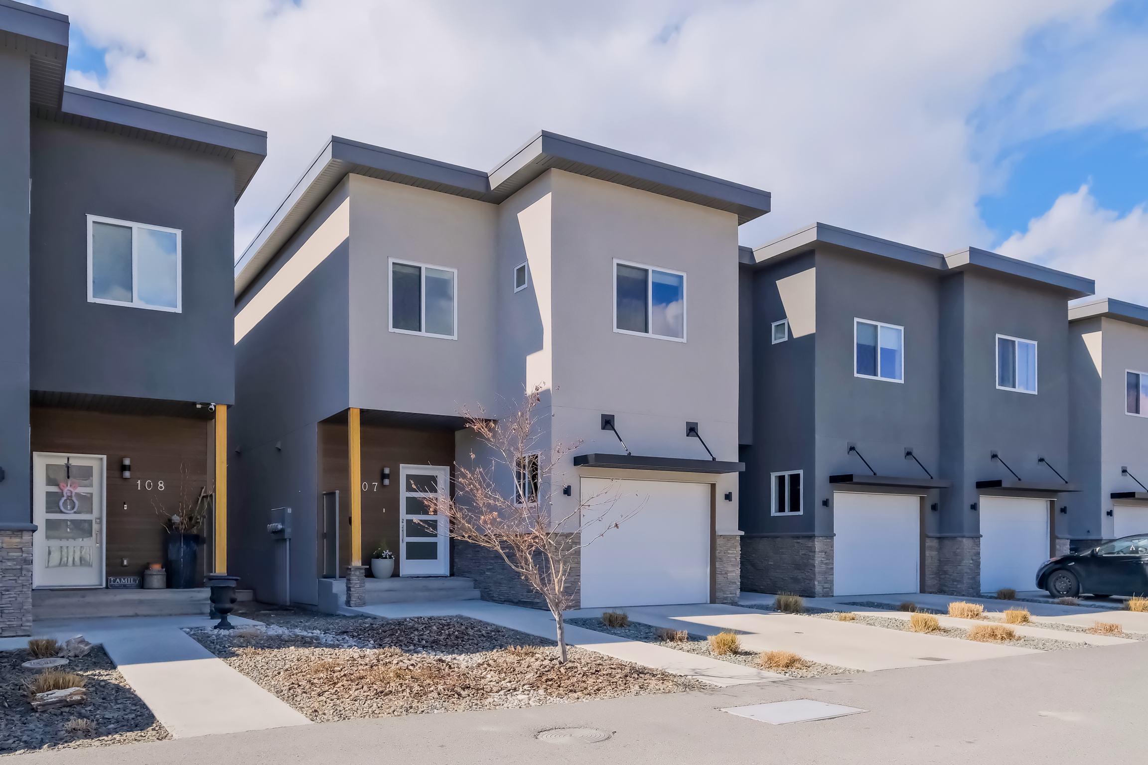 522 Edmonton Avenue 107 Penticton V2A 2H2