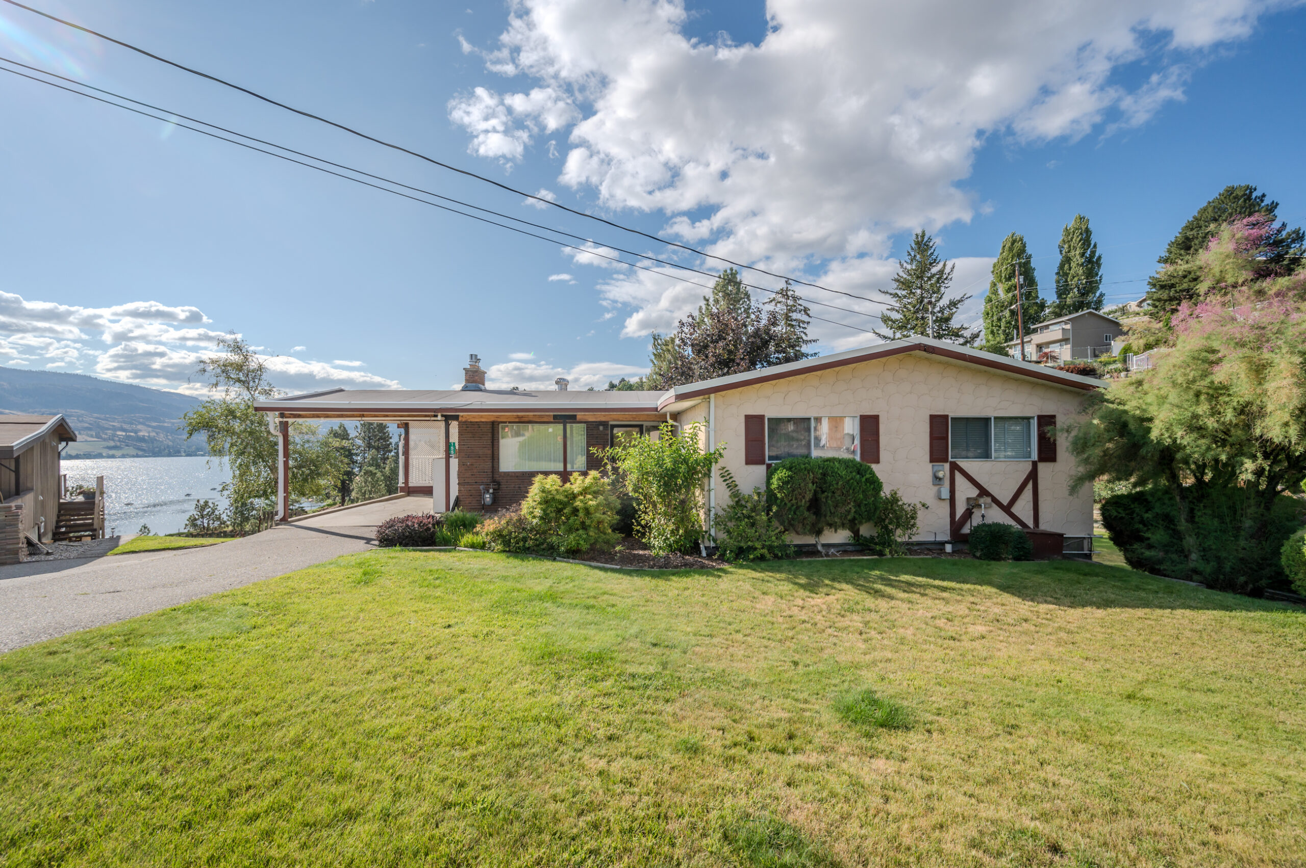 125 Cedar Avenue Kaleden V0H 1K0